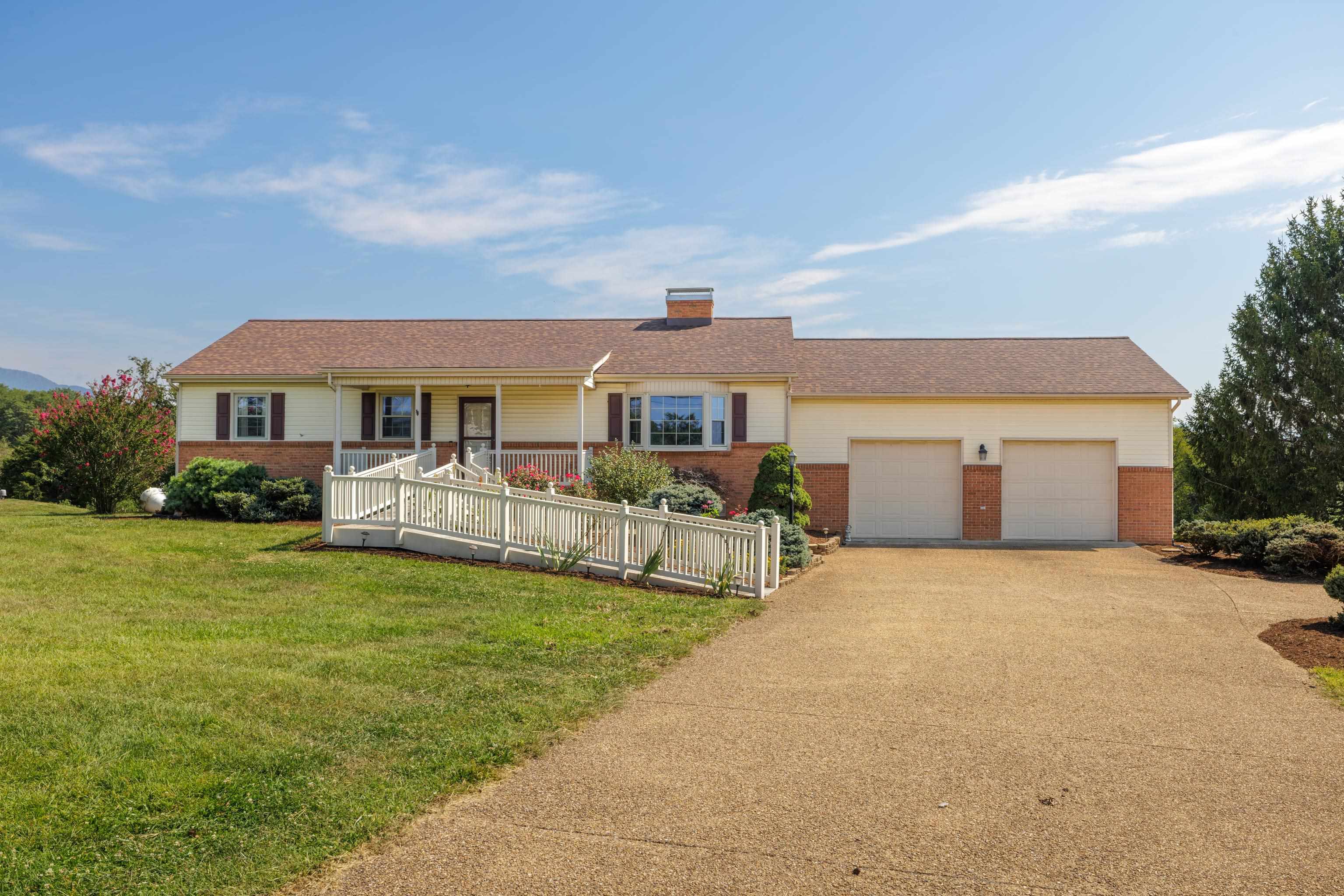 7615 PORT REPUBLIC RD, PORT REPUBLIC, Virginia 24471, 3 Bedrooms Bedrooms, ,2 BathroomsBathrooms,Residential,7615 PORT REPUBLIC RD,681582 MLS # 681582 7615 PORT REPUBLIC RD, PORT REPUBLIC, Virginia 24471, 3 Bedrooms Bedrooms, ,2 BathroomsBathrooms,Residential,7615 PORT REPUBLIC RD,681582 MLS # 681582