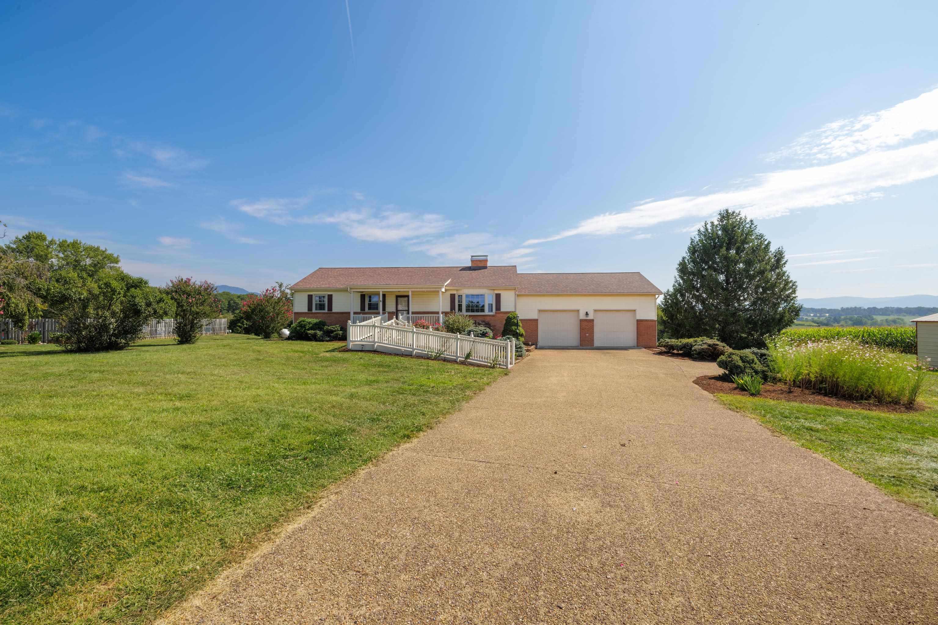 7615 PORT REPUBLIC RD, PORT REPUBLIC, Virginia 24471, 3 Bedrooms Bedrooms, ,2 BathroomsBathrooms,Residential,7615 PORT REPUBLIC RD,681582 MLS # 681582 7615 PORT REPUBLIC RD, PORT REPUBLIC, Virginia 24471, 3 Bedrooms Bedrooms, ,2 BathroomsBathrooms,Residential,7615 PORT REPUBLIC RD,681582 MLS # 681582