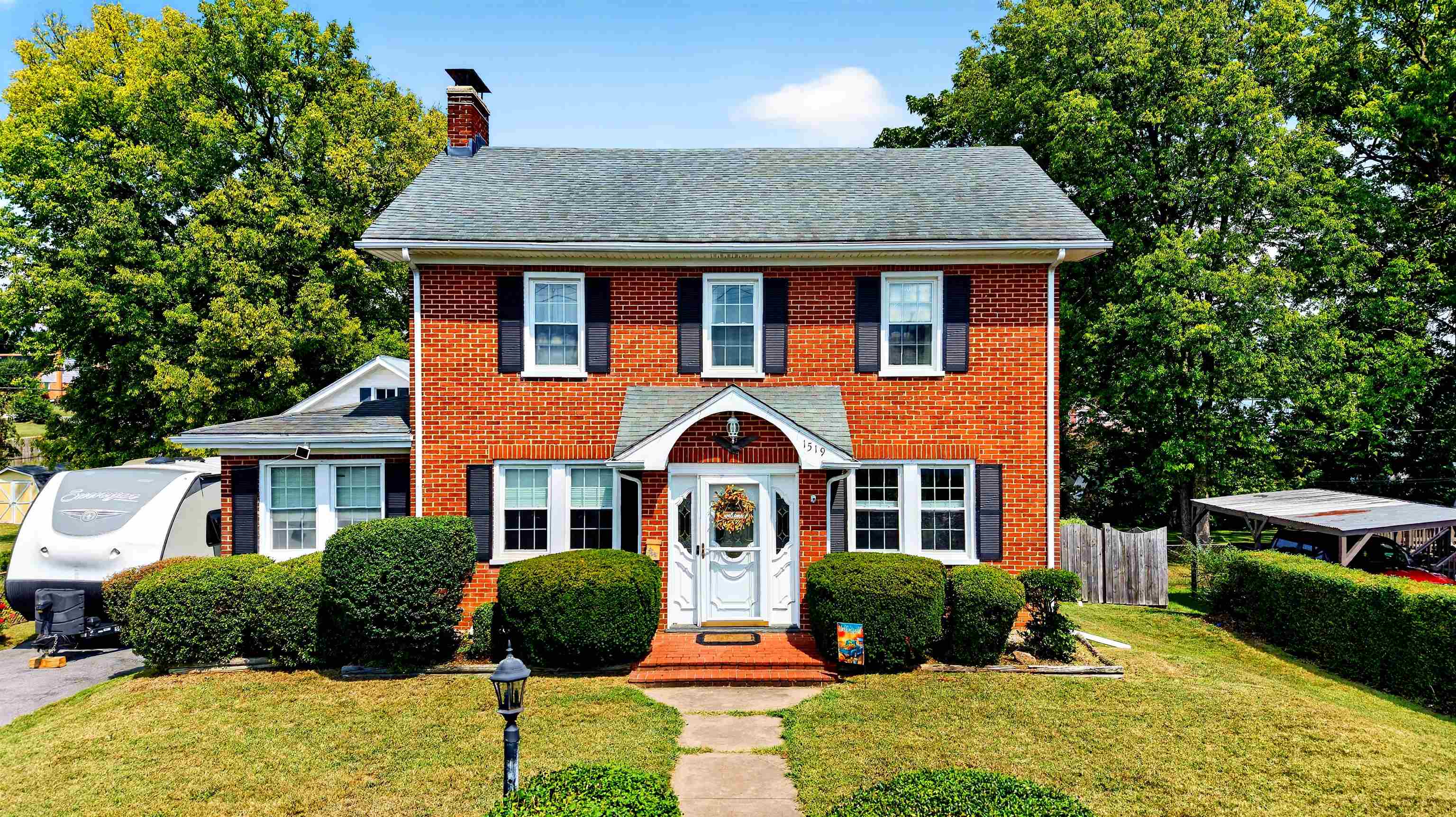 1519 PARK RD, WAYNESBORO, Virginia 22980, 3 Bedrooms Bedrooms, ,2 BathroomsBathrooms,Residential,1519 PARK RD,681583 MLS # 681583