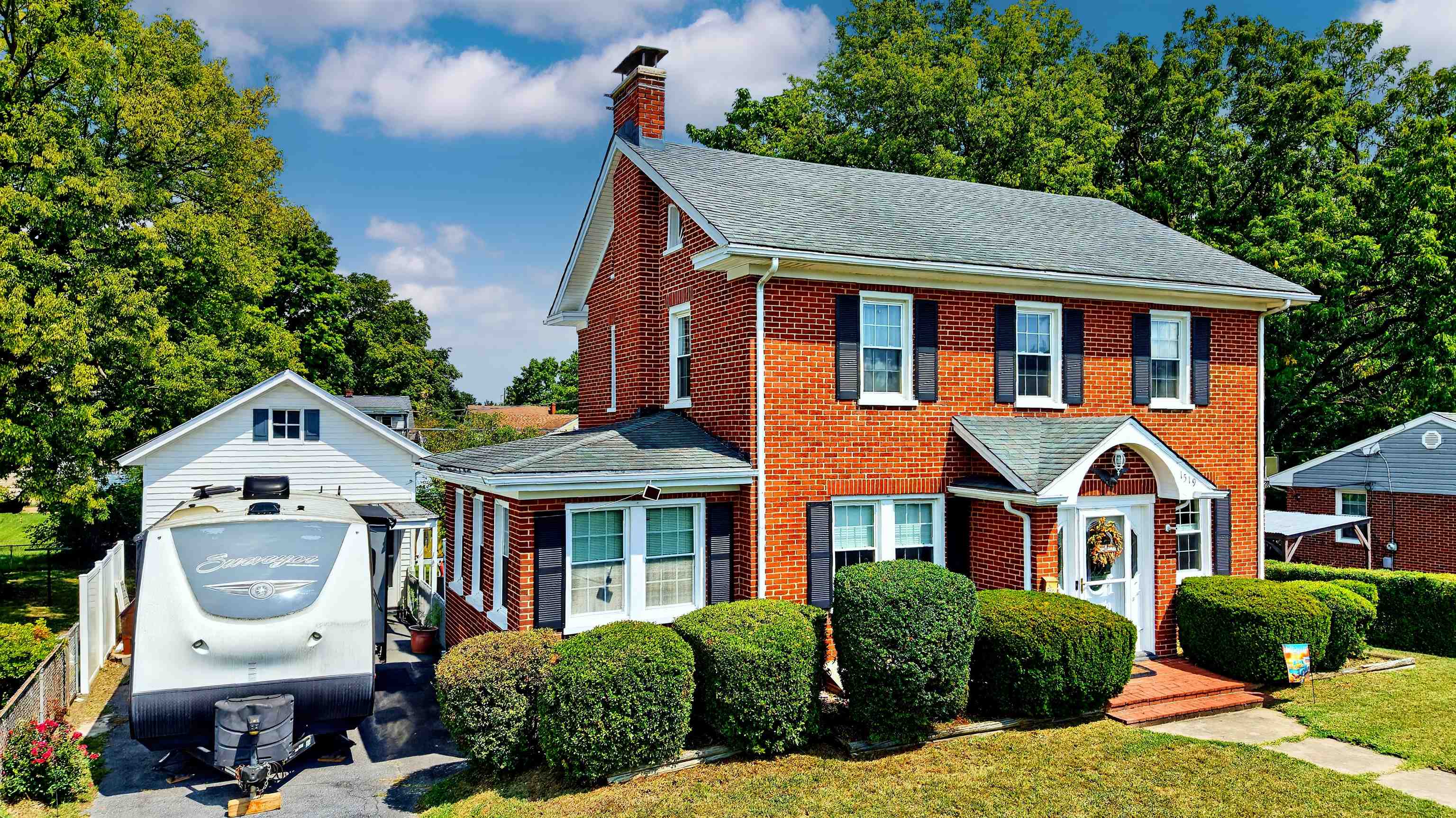 1519 PARK RD, WAYNESBORO, Virginia 22980, 3 Bedrooms Bedrooms, ,2 BathroomsBathrooms,Residential,1519 PARK RD,681583 MLS # 681583