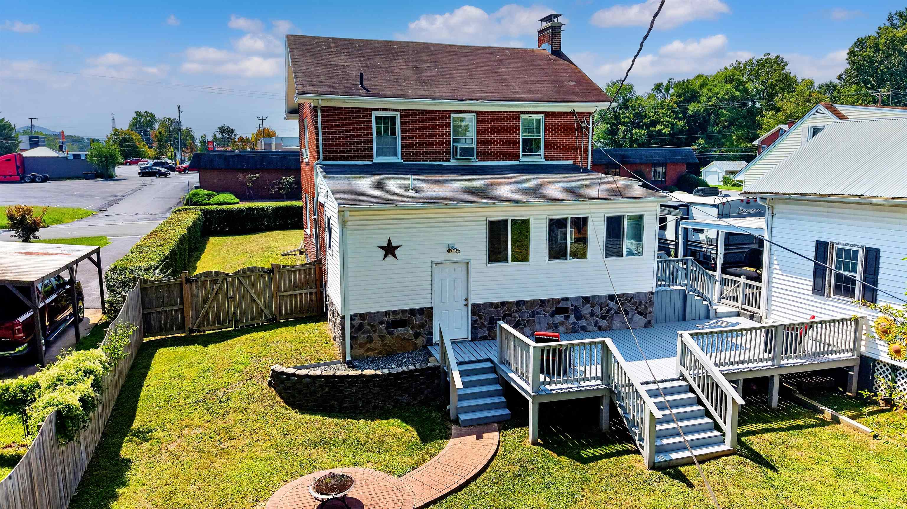 1519 PARK RD, WAYNESBORO, Virginia 22980, 3 Bedrooms Bedrooms, ,2 BathroomsBathrooms,Residential,1519 PARK RD,681583 MLS # 681583