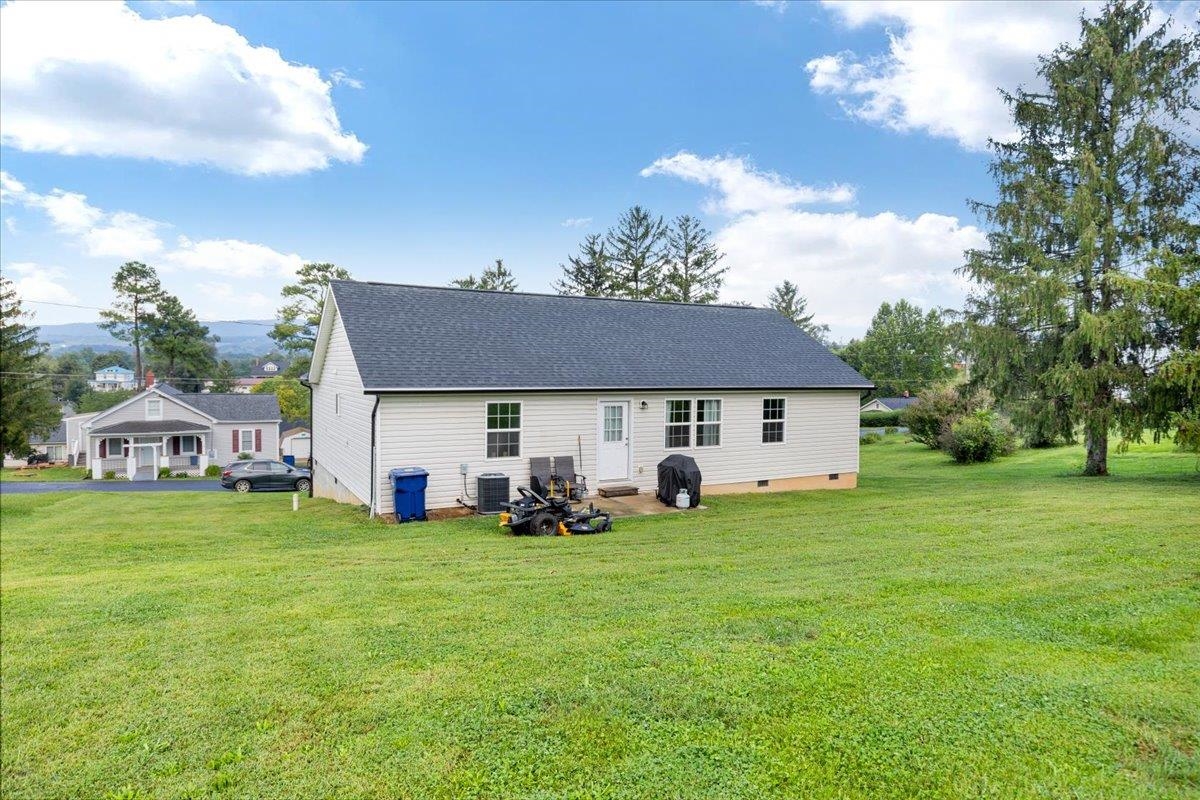 325 CHERRY ST, TIMBERVILLE, Virginia 22853, 3 Bedrooms Bedrooms, ,2 BathroomsBathrooms,Residential,325 CHERRY ST,681587 MLS # 681587 325 CHERRY ST, TIMBERVILLE, Virginia 22853, 3 Bedrooms Bedrooms, ,2 BathroomsBathrooms,Residential,325 CHERRY ST,681587 MLS # 681587