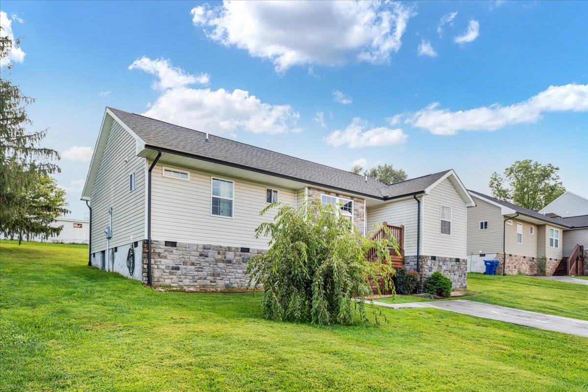 325 CHERRY ST, TIMBERVILLE, Virginia 22853, 3 Bedrooms Bedrooms, ,2 BathroomsBathrooms,Residential,325 CHERRY ST,681587 MLS # 681587 325 CHERRY ST, TIMBERVILLE, Virginia 22853, 3 Bedrooms Bedrooms, ,2 BathroomsBathrooms,Residential,325 CHERRY ST,681587 MLS # 681587
