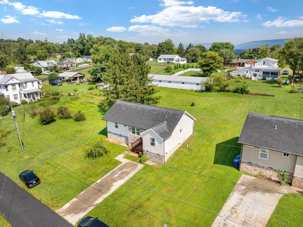 325 CHERRY ST, TIMBERVILLE, Virginia 22853, 3 Bedrooms Bedrooms, ,2 BathroomsBathrooms,Residential,325 CHERRY ST,681587 MLS # 681587 325 CHERRY ST, TIMBERVILLE, Virginia 22853, 3 Bedrooms Bedrooms, ,2 BathroomsBathrooms,Residential,325 CHERRY ST,681587 MLS # 681587