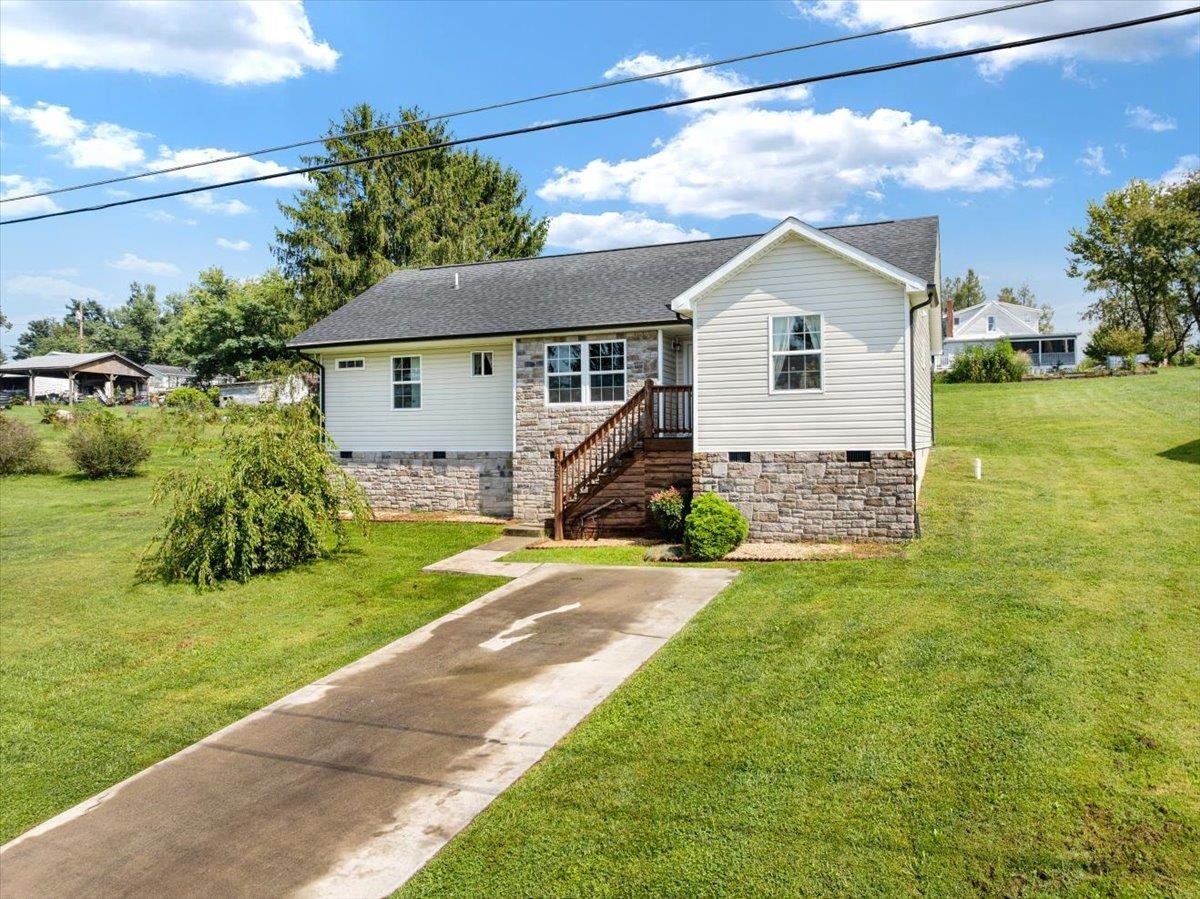 325 CHERRY ST, TIMBERVILLE, Virginia 22853, 3 Bedrooms Bedrooms, ,2 BathroomsBathrooms,Residential,325 CHERRY ST,681587 MLS # 681587 325 CHERRY ST, TIMBERVILLE, Virginia 22853, 3 Bedrooms Bedrooms, ,2 BathroomsBathrooms,Residential,325 CHERRY ST,681587 MLS # 681587