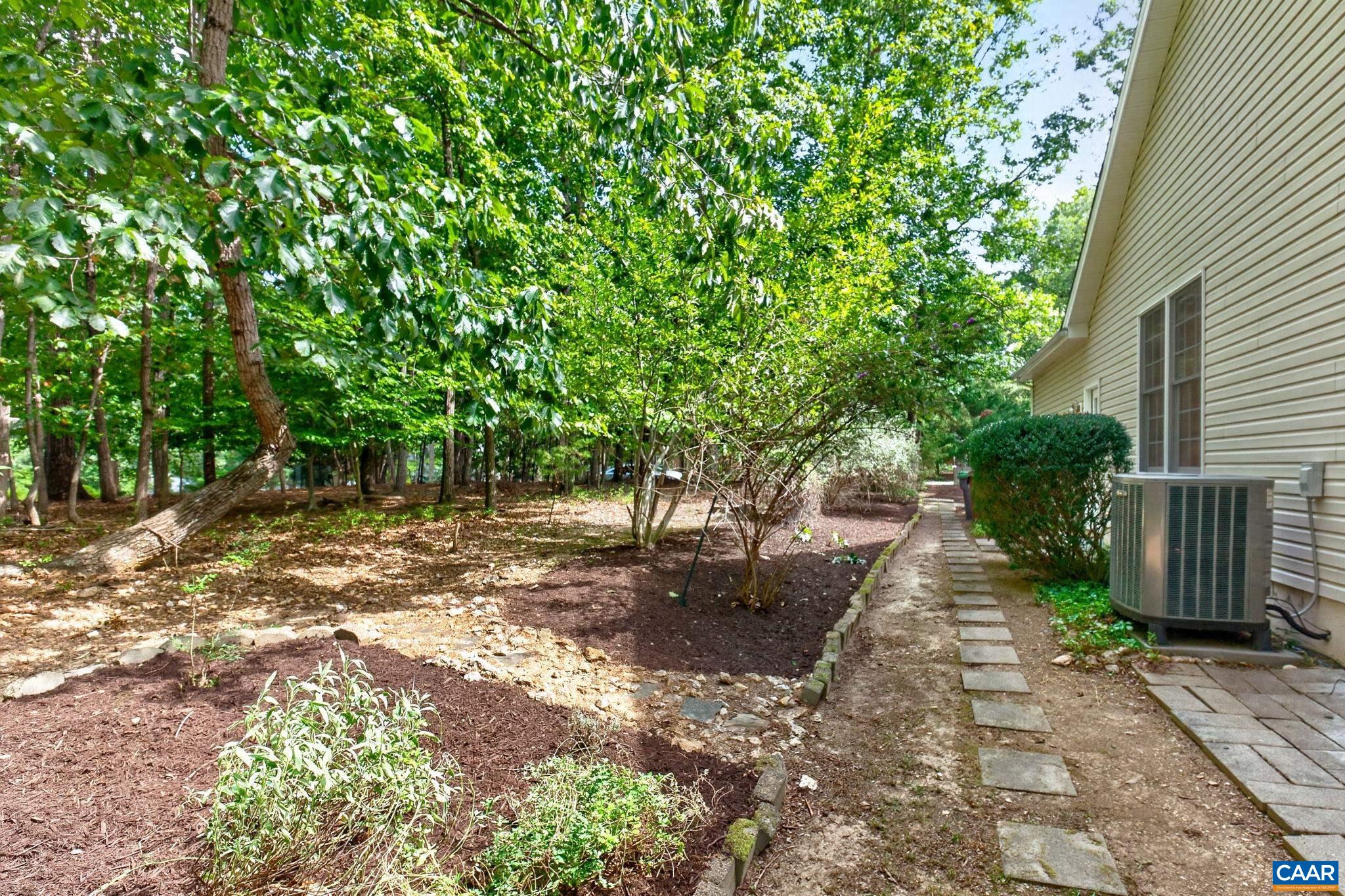 14 CLIFTWOOD RD, PALMYRA, Virginia 22963, 3 Bedrooms Bedrooms, ,2 BathroomsBathrooms,Residential,14 CLIFTWOOD RD,681589 MLS # 681589 14 CLIFTWOOD RD, PALMYRA, Virginia 22963, 3 Bedrooms Bedrooms, ,2 BathroomsBathrooms,Residential,14 CLIFTWOOD RD,681589 MLS # 681589