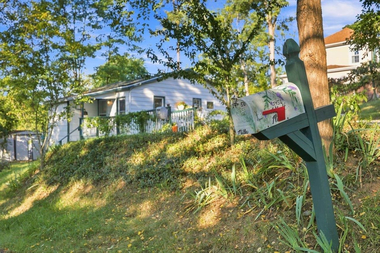 1450 ASHBY ST, STAUNTON, Virginia 24401, 2 Bedrooms Bedrooms, ,1 BathroomBathrooms,Residential,1450 ASHBY ST,681590 MLS # 681590