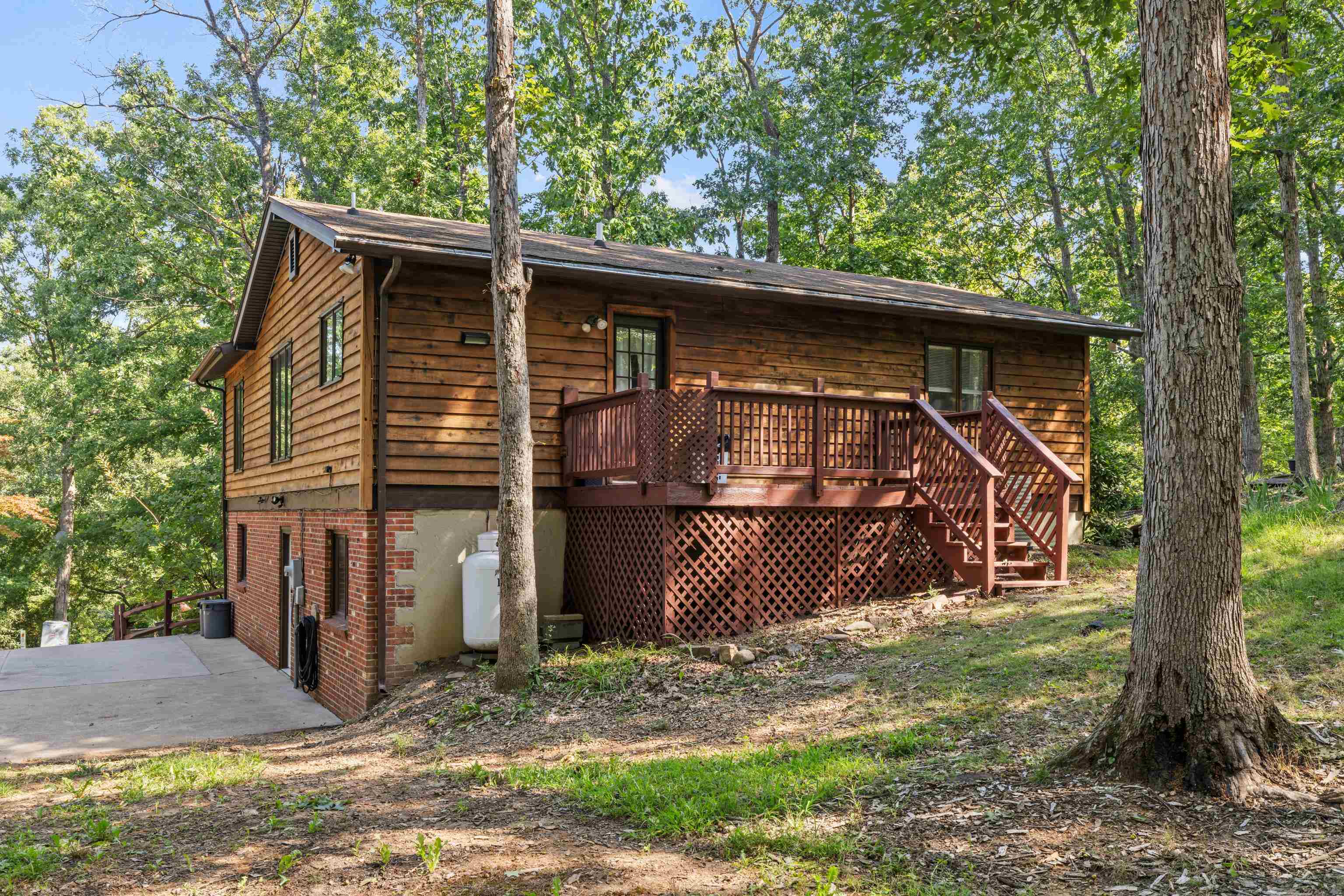 139 YANCEY CT, MCGAHEYSVILLE, Virginia 22840, 3 Bedrooms Bedrooms, ,2 BathroomsBathrooms,Residential,139 YANCEY CT,681593 MLS # 681593
