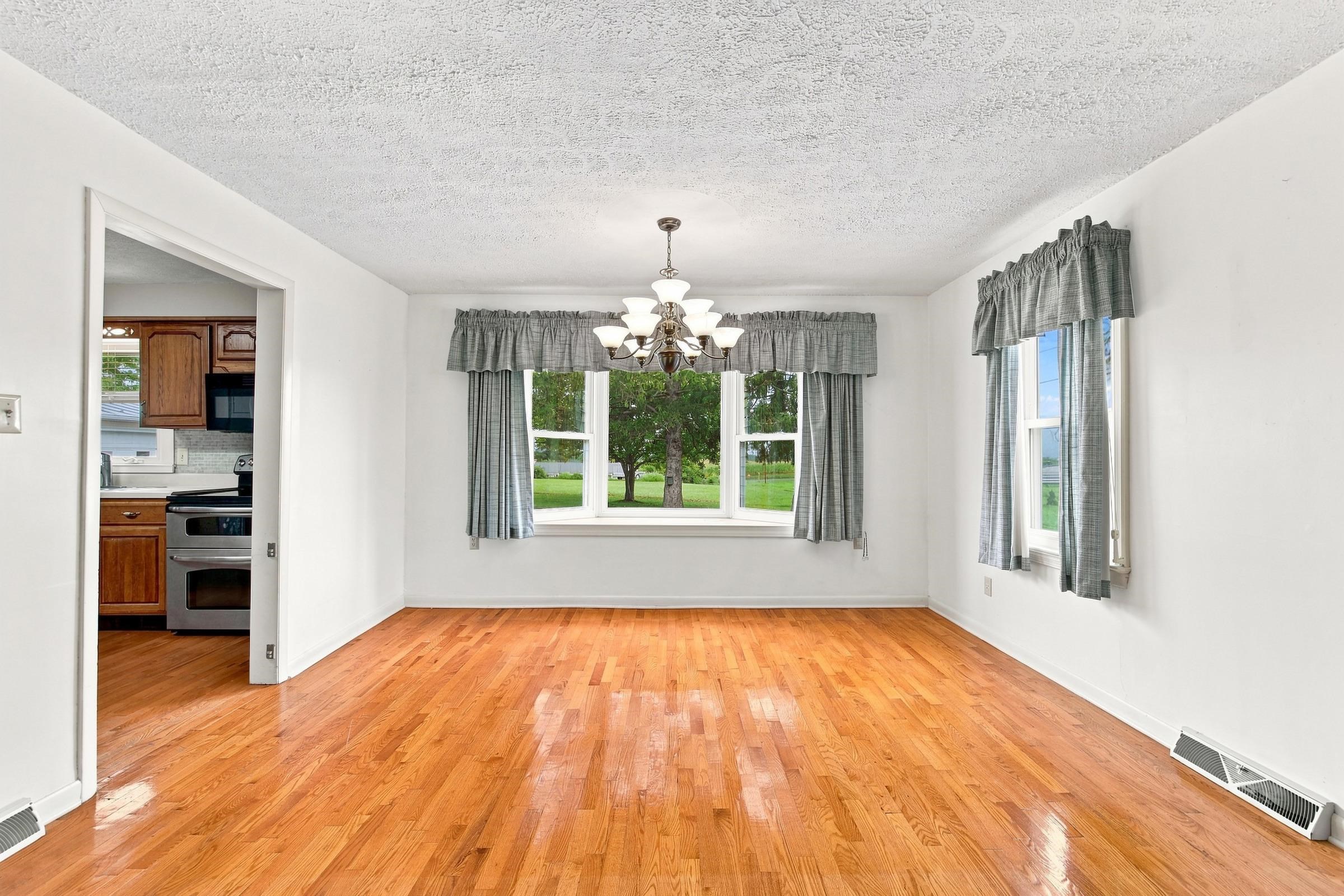 1749 GEORGETOWN RD, MOUNT JACKSON, Virginia 22842, 4 Bedrooms Bedrooms, ,2 BathroomsBathrooms,Residential,1749 GEORGETOWN RD,681598 MLS # 681598
