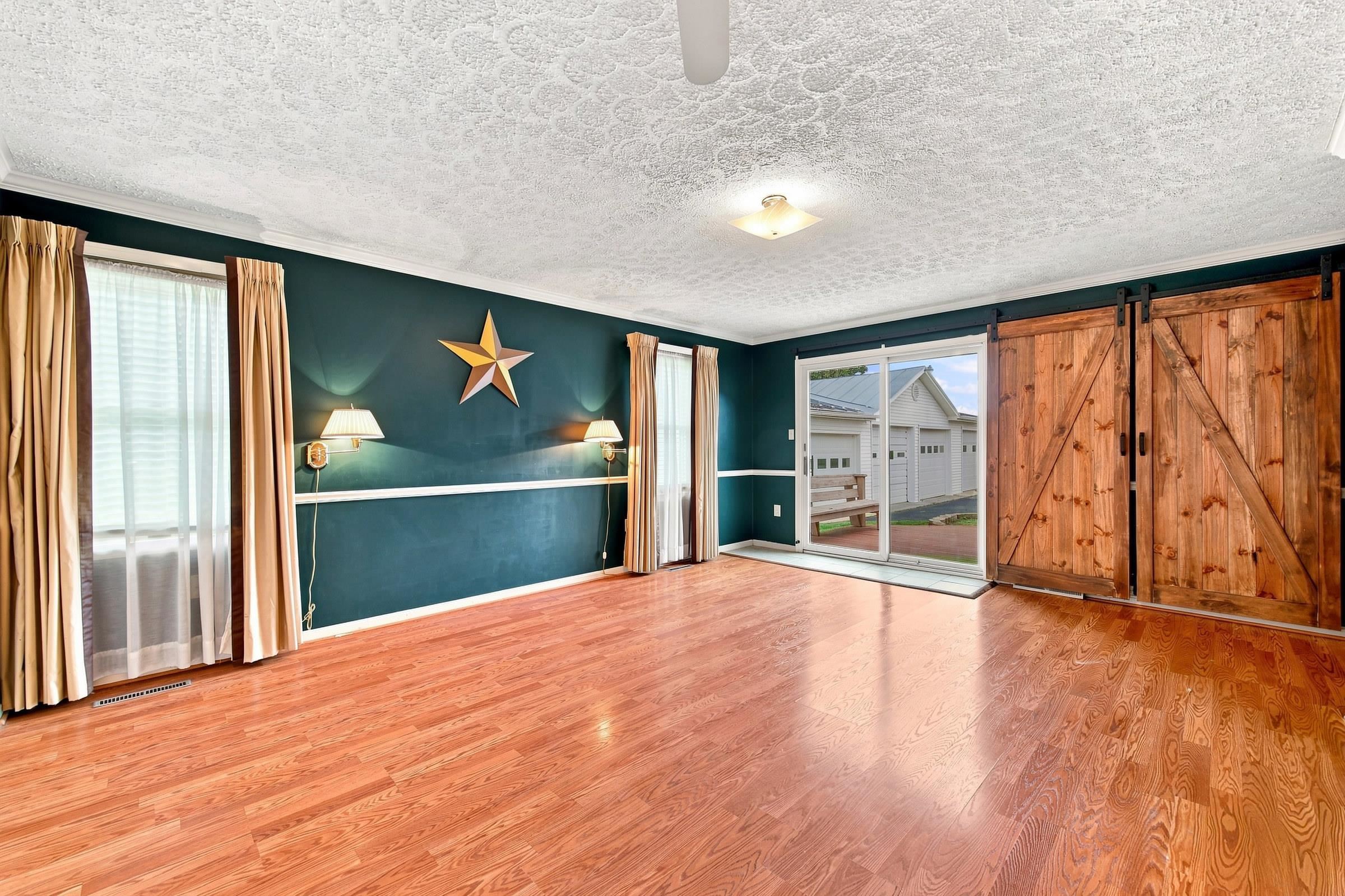 1749 GEORGETOWN RD, MOUNT JACKSON, Virginia 22842, 4 Bedrooms Bedrooms, ,2 BathroomsBathrooms,Residential,1749 GEORGETOWN RD,681598 MLS # 681598