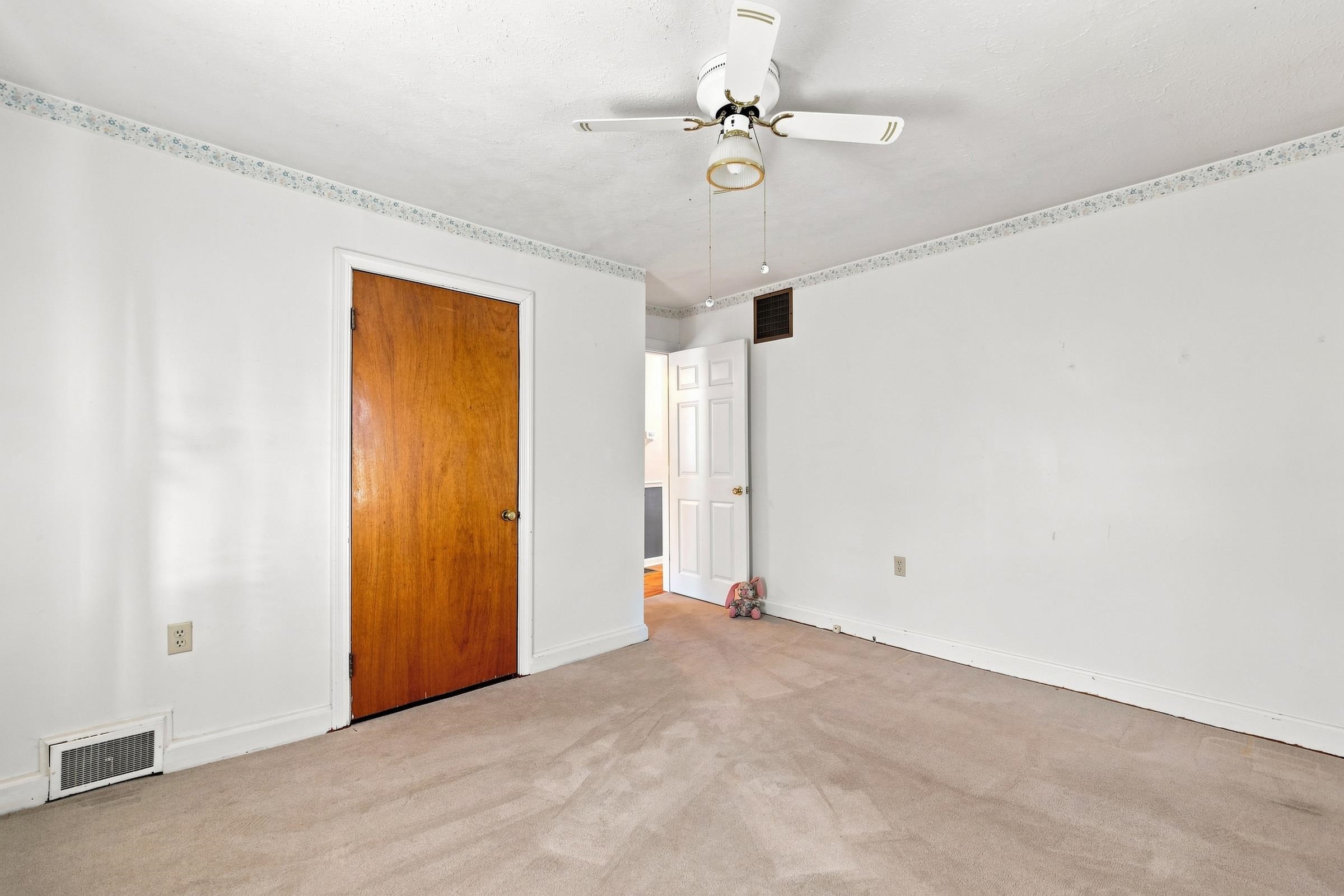 1749 GEORGETOWN RD, MOUNT JACKSON, Virginia 22842, 4 Bedrooms Bedrooms, ,2 BathroomsBathrooms,Residential,1749 GEORGETOWN RD,681598 MLS # 681598