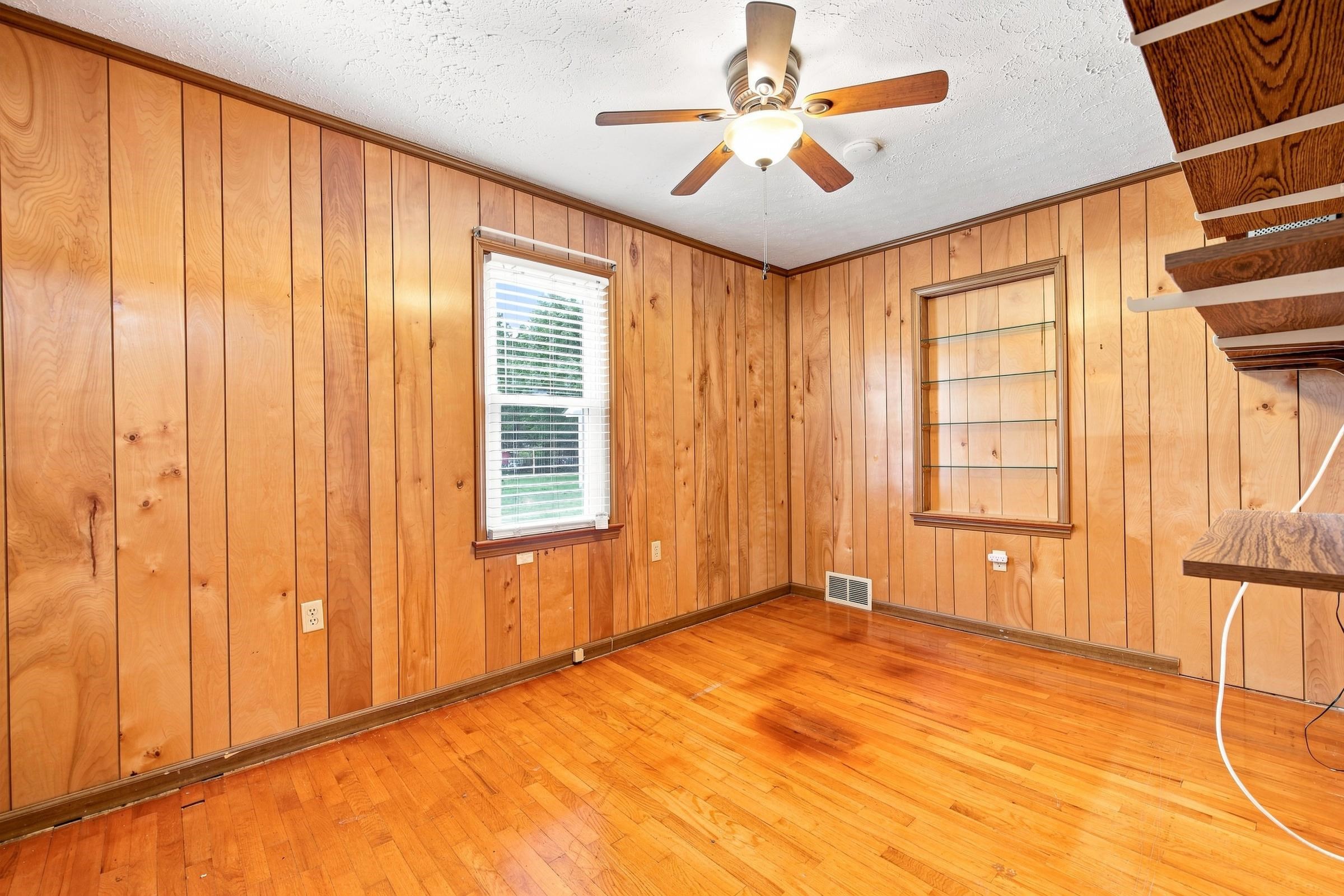 1749 GEORGETOWN RD, MOUNT JACKSON, Virginia 22842, 4 Bedrooms Bedrooms, ,2 BathroomsBathrooms,Residential,1749 GEORGETOWN RD,681598 MLS # 681598