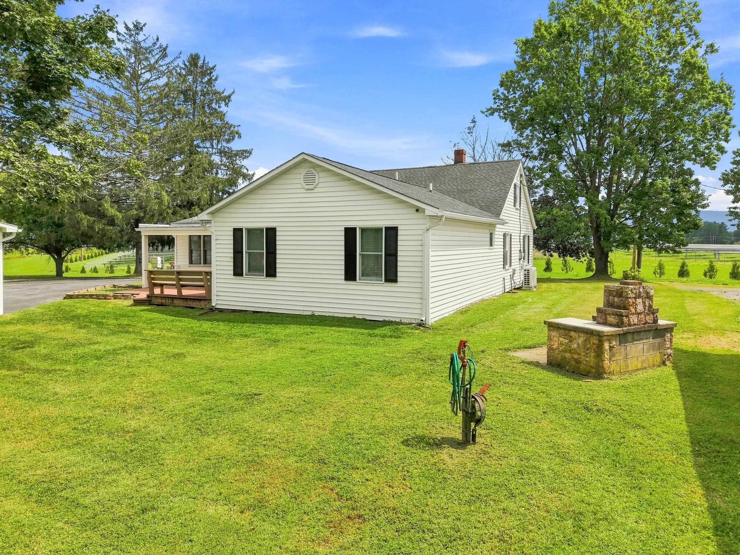 1749 GEORGETOWN RD, MOUNT JACKSON, Virginia 22842, 4 Bedrooms Bedrooms, ,2 BathroomsBathrooms,Residential,1749 GEORGETOWN RD,681598 MLS # 681598