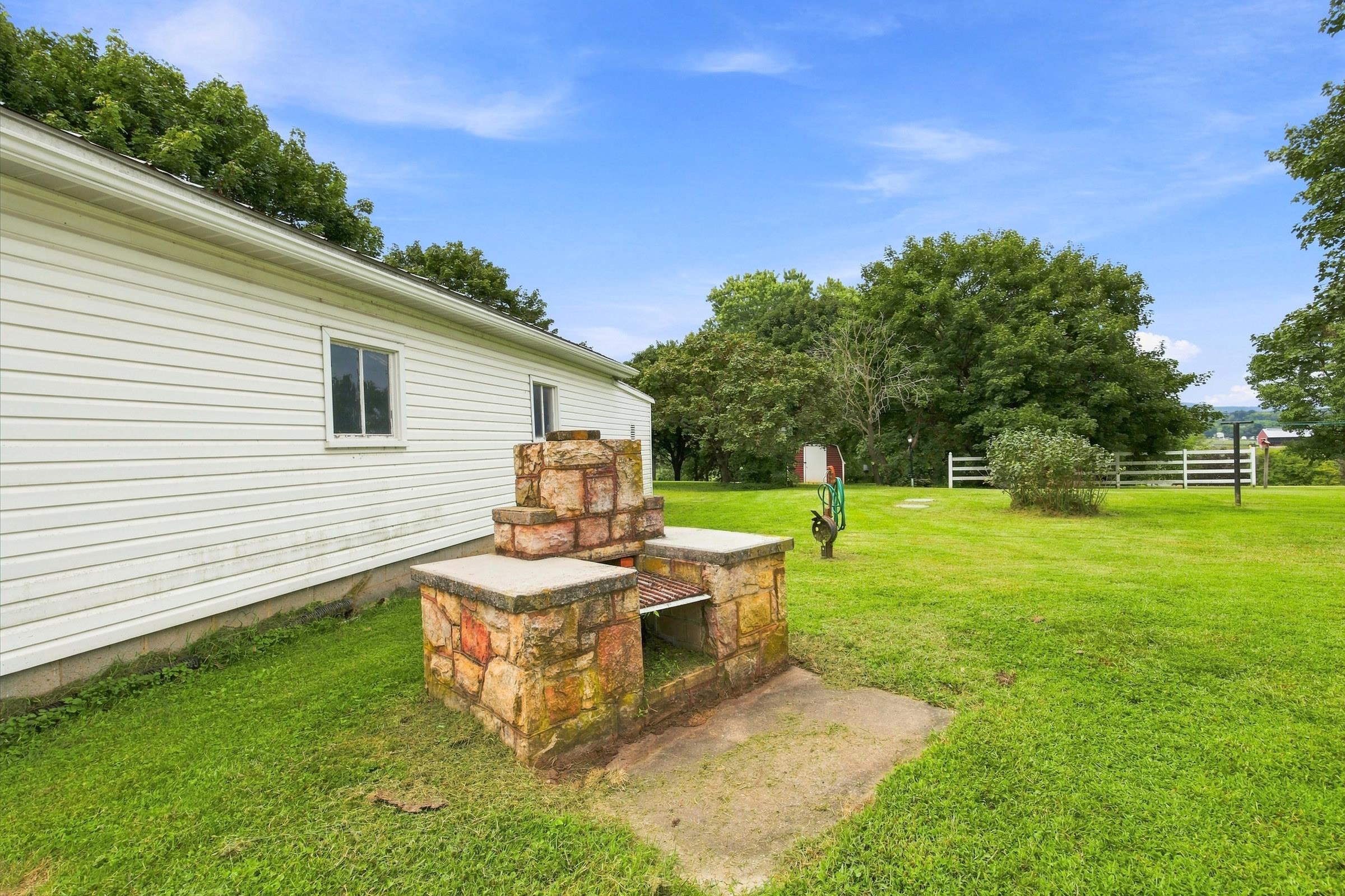 1749 GEORGETOWN RD, MOUNT JACKSON, Virginia 22842, 4 Bedrooms Bedrooms, ,2 BathroomsBathrooms,Residential,1749 GEORGETOWN RD,681598 MLS # 681598