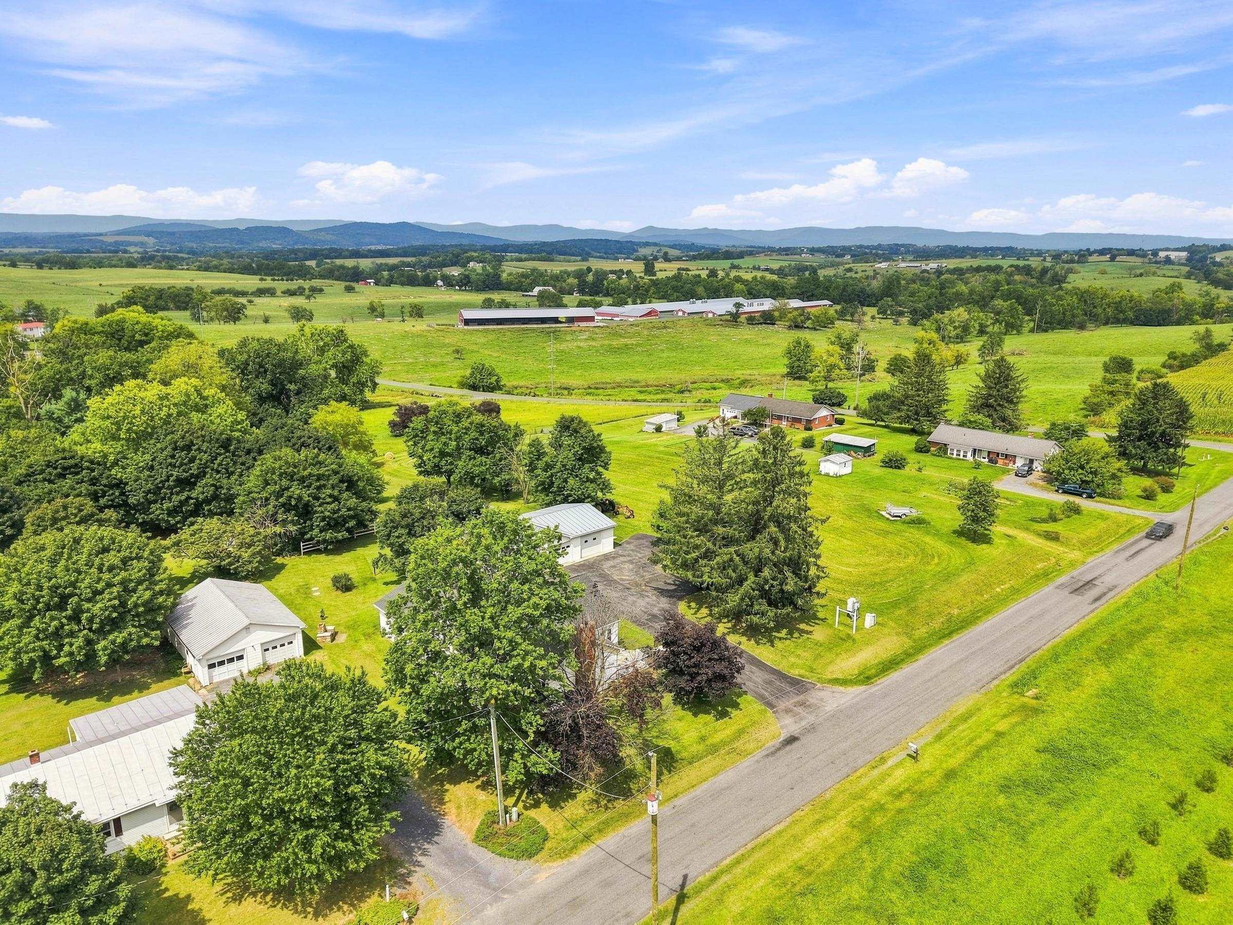 1749 GEORGETOWN RD, MOUNT JACKSON, Virginia 22842, 4 Bedrooms Bedrooms, ,2 BathroomsBathrooms,Residential,1749 GEORGETOWN RD,681598 MLS # 681598