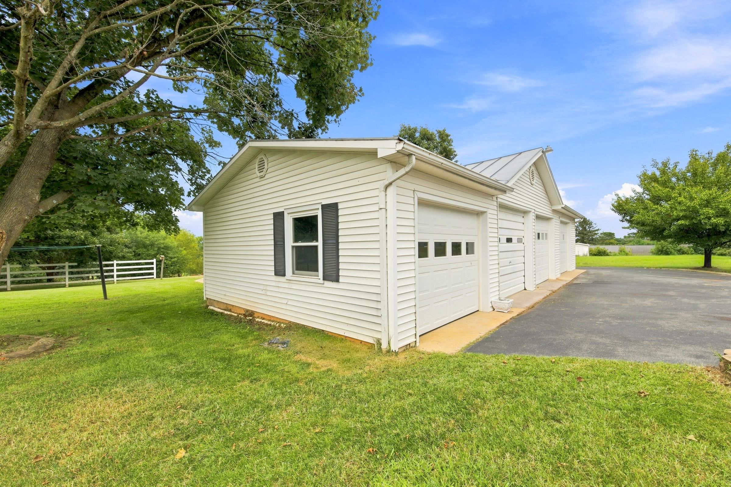 1749 GEORGETOWN RD, MOUNT JACKSON, Virginia 22842, 4 Bedrooms Bedrooms, ,2 BathroomsBathrooms,Residential,1749 GEORGETOWN RD,681598 MLS # 681598