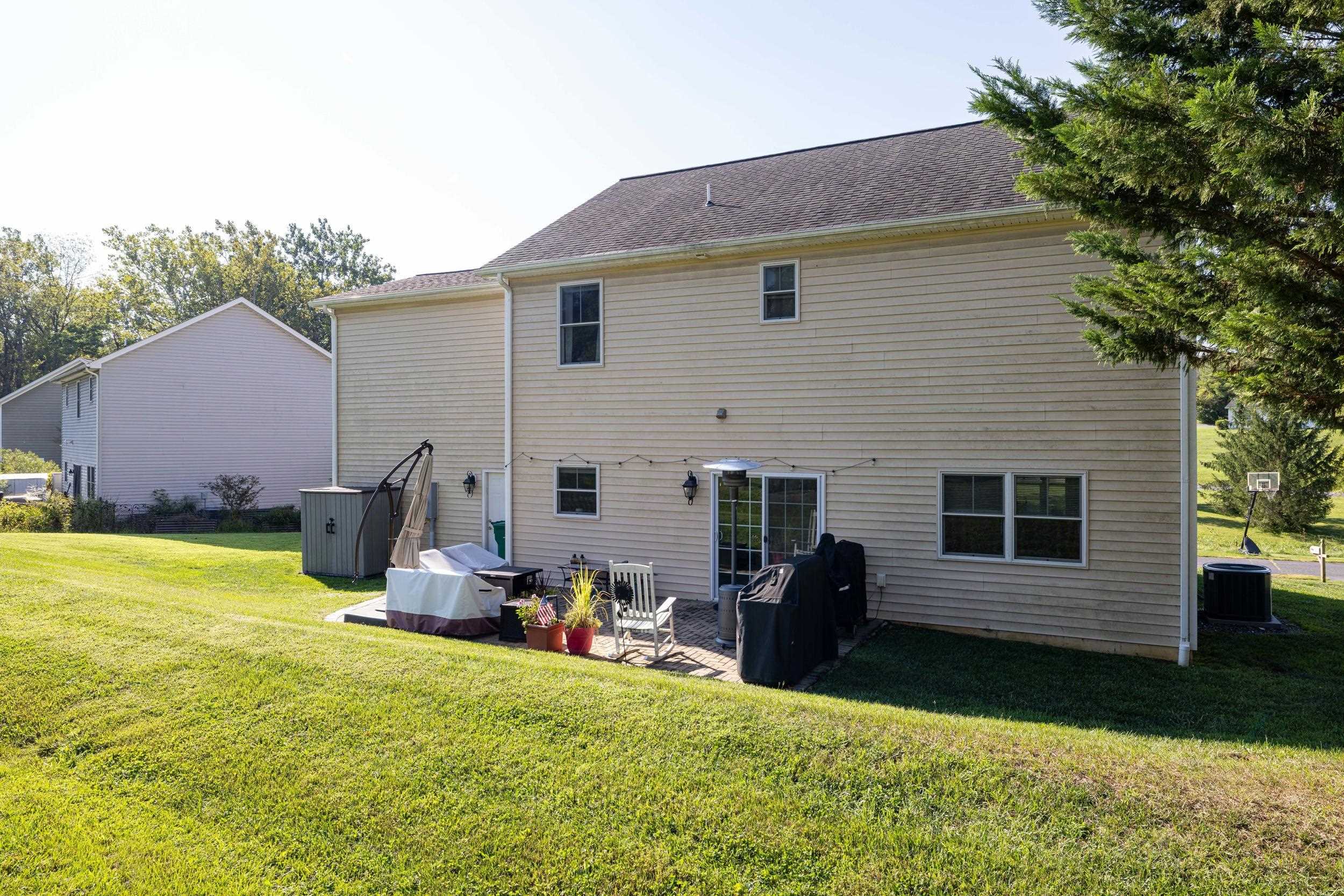 1250 COTTAGE LANE RD, ROCKINGHAM, Virginia 22801, 4 Bedrooms Bedrooms, ,2 BathroomsBathrooms,Residential,1250 COTTAGE LANE RD,681599 MLS # 681599