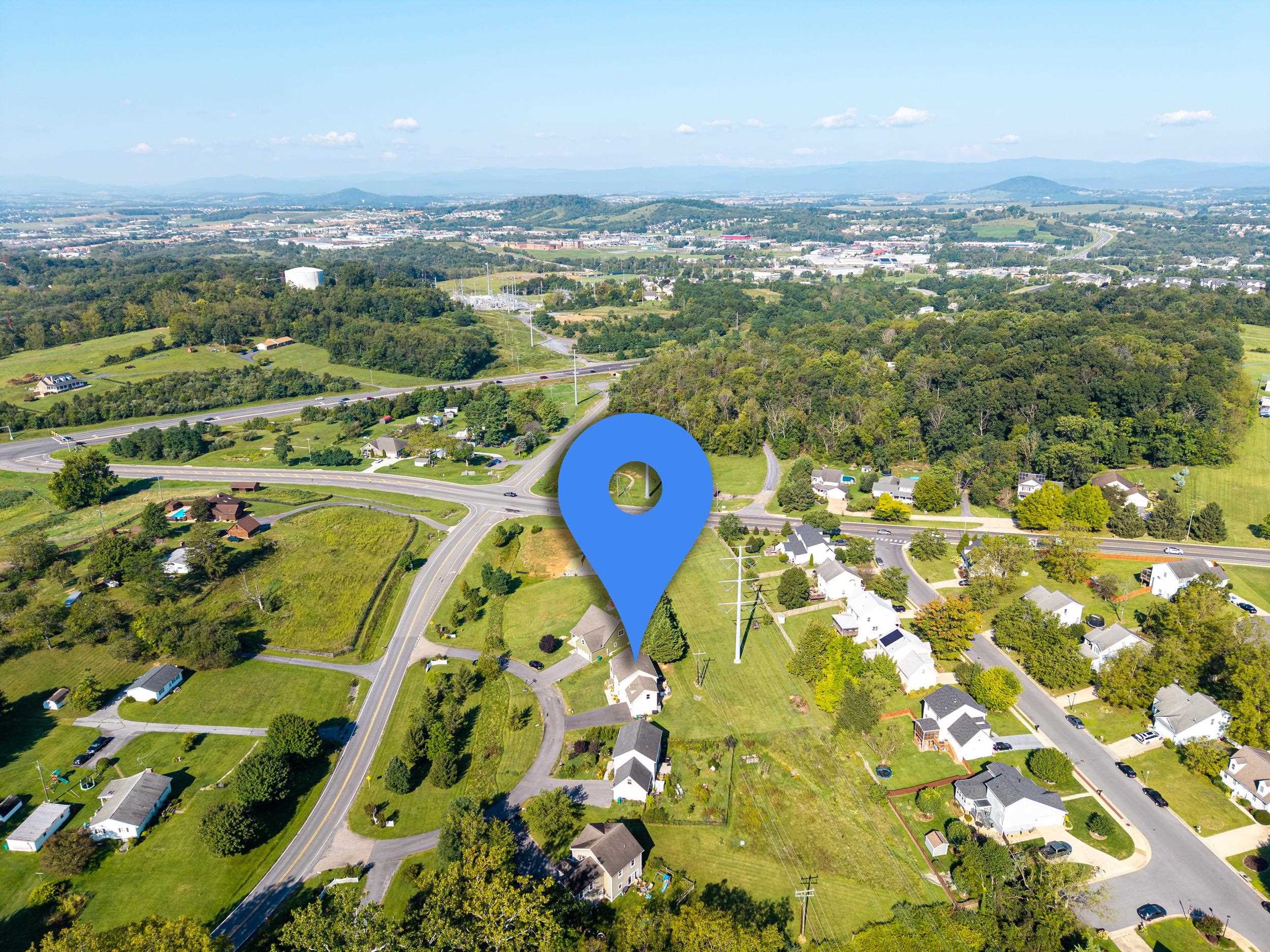 1250 COTTAGE LANE RD, ROCKINGHAM, Virginia 22801, 4 Bedrooms Bedrooms, ,2 BathroomsBathrooms,Residential,1250 COTTAGE LANE RD,681599 MLS # 681599