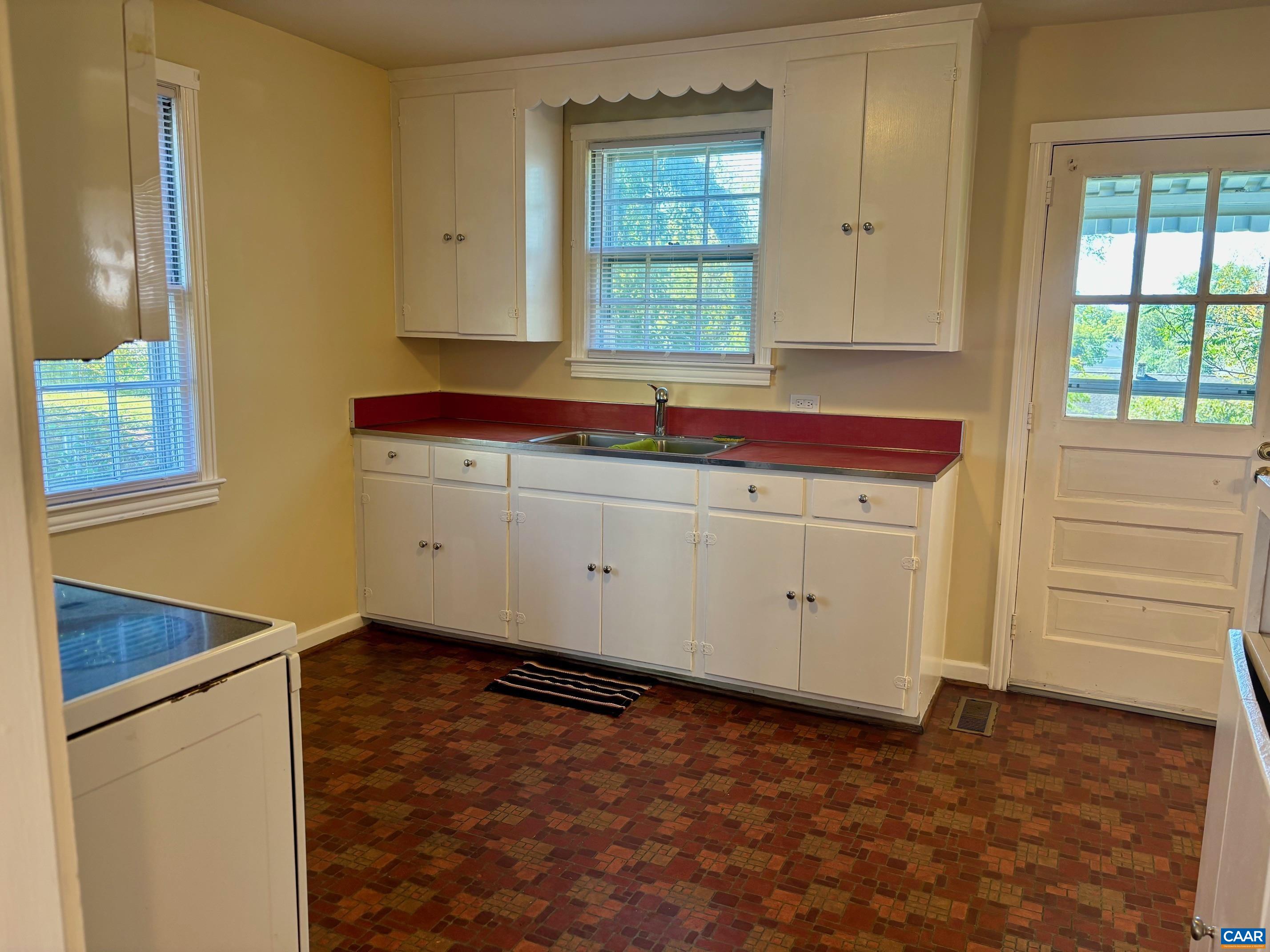 912 ELLIOTT AVE, CHARLOTTESVILLE, Virginia 22902, 2 Bedrooms Bedrooms, ,1 BathroomBathrooms,Residential,912 ELLIOTT AVE,681600 MLS # 681600 912 ELLIOTT AVE, CHARLOTTESVILLE, Virginia 22902, 2 Bedrooms Bedrooms, ,1 BathroomBathrooms,Residential,912 ELLIOTT AVE,681600 MLS # 681600