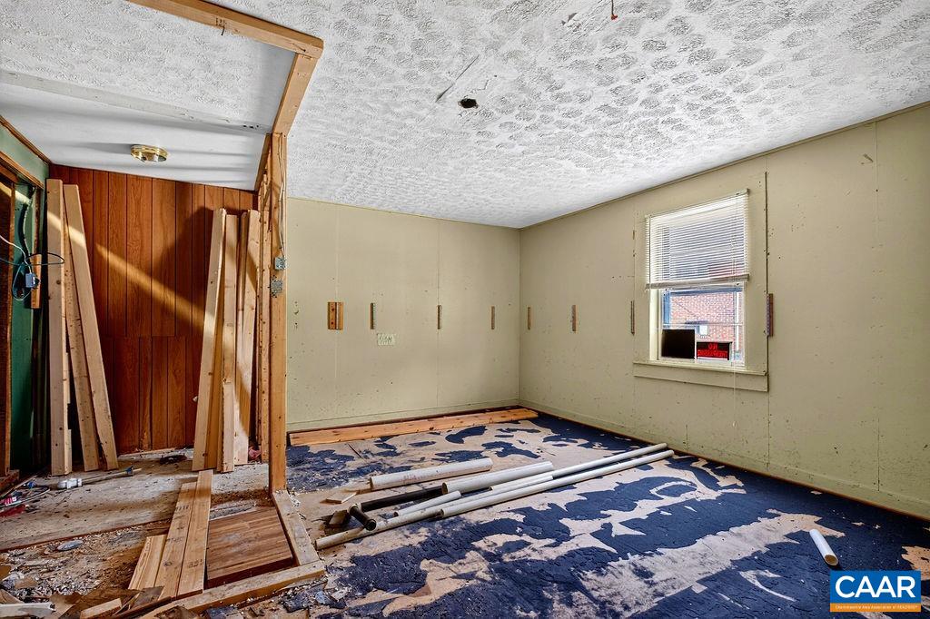 10681 JAMES RIVER RD, SHIPMAN, Virginia 22971, 2 Bedrooms Bedrooms, ,Residential,McGinnis,10681 JAMES RIVER RD,681603 MLS # 681603 10681 JAMES RIVER RD, SHIPMAN, Virginia 22971, 2 Bedrooms Bedrooms, ,Residential,McGinnis,10681 JAMES RIVER RD,681603 MLS # 681603