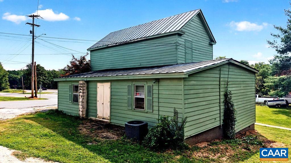 10681 JAMES RIVER RD, SHIPMAN, Virginia 22971, 2 Bedrooms Bedrooms, ,Residential,McGinnis,10681 JAMES RIVER RD,681603 MLS # 681603 10681 JAMES RIVER RD, SHIPMAN, Virginia 22971, 2 Bedrooms Bedrooms, ,Residential,McGinnis,10681 JAMES RIVER RD,681603 MLS # 681603