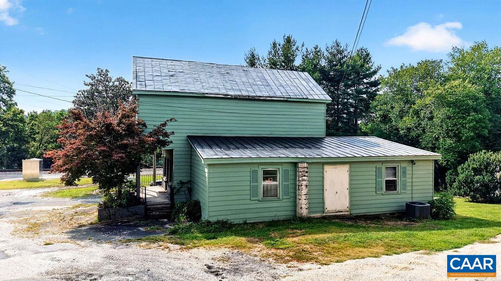 10681 JAMES RIVER RD, SHIPMAN, Virginia 22971, 2 Bedrooms Bedrooms, ,Residential,McGinnis,10681 JAMES RIVER RD,681603 MLS # 681603 10681 JAMES RIVER RD, SHIPMAN, Virginia 22971, 2 Bedrooms Bedrooms, ,Residential,McGinnis,10681 JAMES RIVER RD,681603 MLS # 681603