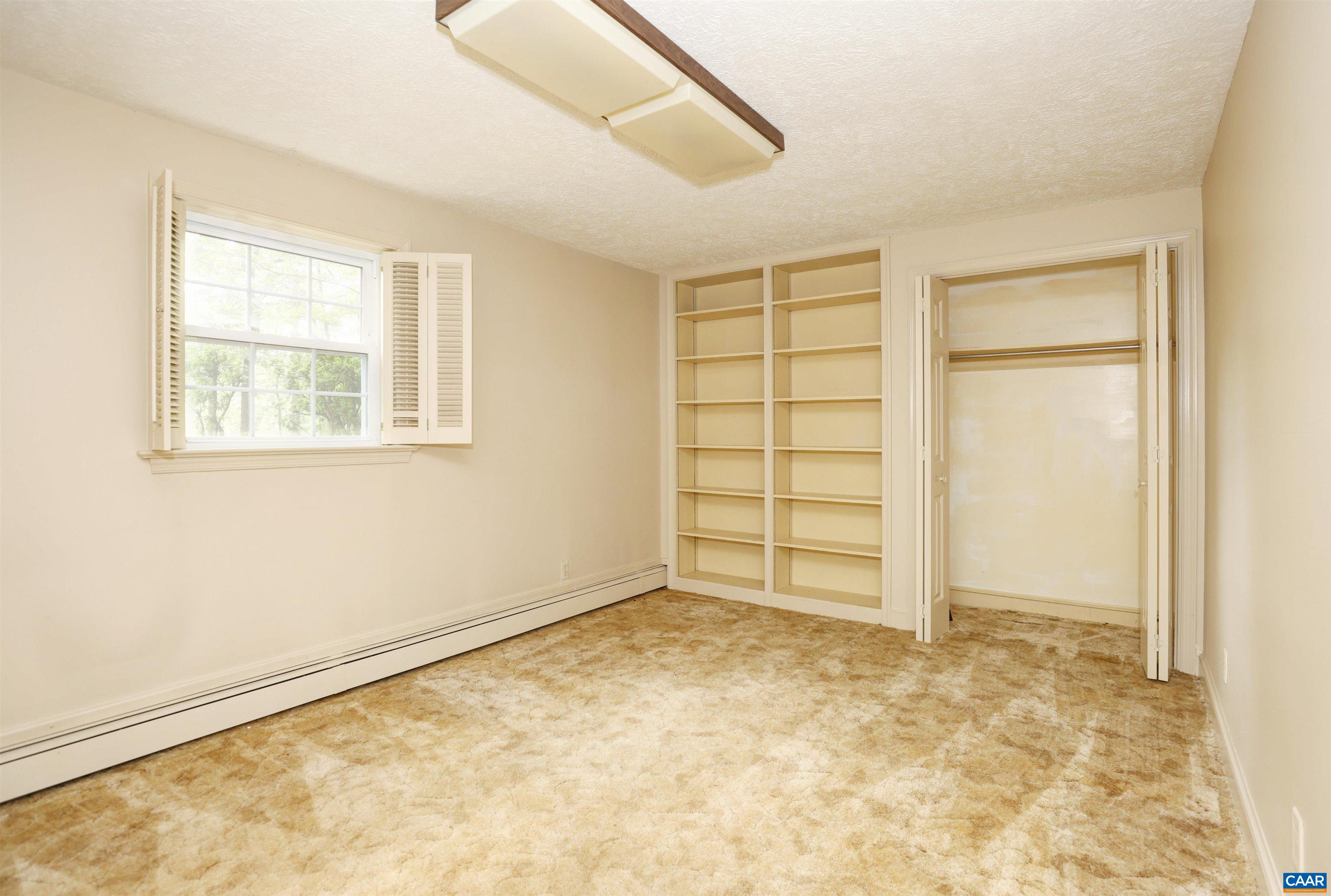5034 STONY POINT PASS, KESWICK, Virginia 22947, 4 Bedrooms Bedrooms, ,3 BathroomsBathrooms,Residential,WALNUT GROVE,5034 STONY POINT PASS,681605 MLS # 681605 5034 STONY POINT PASS, KESWICK, Virginia 22947, 4 Bedrooms Bedrooms, ,3 BathroomsBathrooms,Residential,WALNUT GROVE,5034 STONY POINT PASS,681605 MLS # 681605