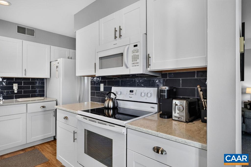 3203 NORTH RIDGE CONDOS, WINTERGREEN RESORT, Virginia 22967, 2 Bedrooms Bedrooms, ,2 BathroomsBathrooms,Residential,3203 NORTH RIDGE CONDOS,681606 MLS # 681606 3203 NORTH RIDGE CONDOS, WINTERGREEN RESORT, Virginia 22967, 2 Bedrooms Bedrooms, ,2 BathroomsBathrooms,Residential,3203 NORTH RIDGE CONDOS,681606 MLS # 681606
