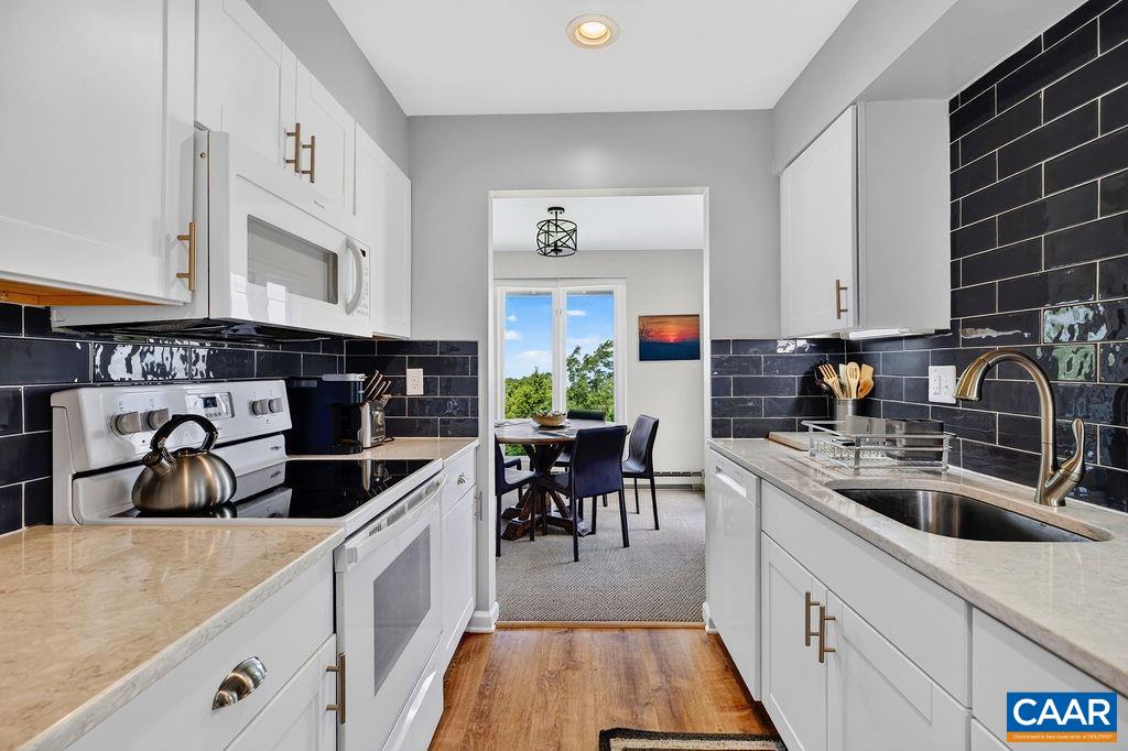 3203 NORTH RIDGE CONDOS, WINTERGREEN RESORT, Virginia 22967, 2 Bedrooms Bedrooms, ,2 BathroomsBathrooms,Residential,3203 NORTH RIDGE CONDOS,681606 MLS # 681606 3203 NORTH RIDGE CONDOS, WINTERGREEN RESORT, Virginia 22967, 2 Bedrooms Bedrooms, ,2 BathroomsBathrooms,Residential,3203 NORTH RIDGE CONDOS,681606 MLS # 681606