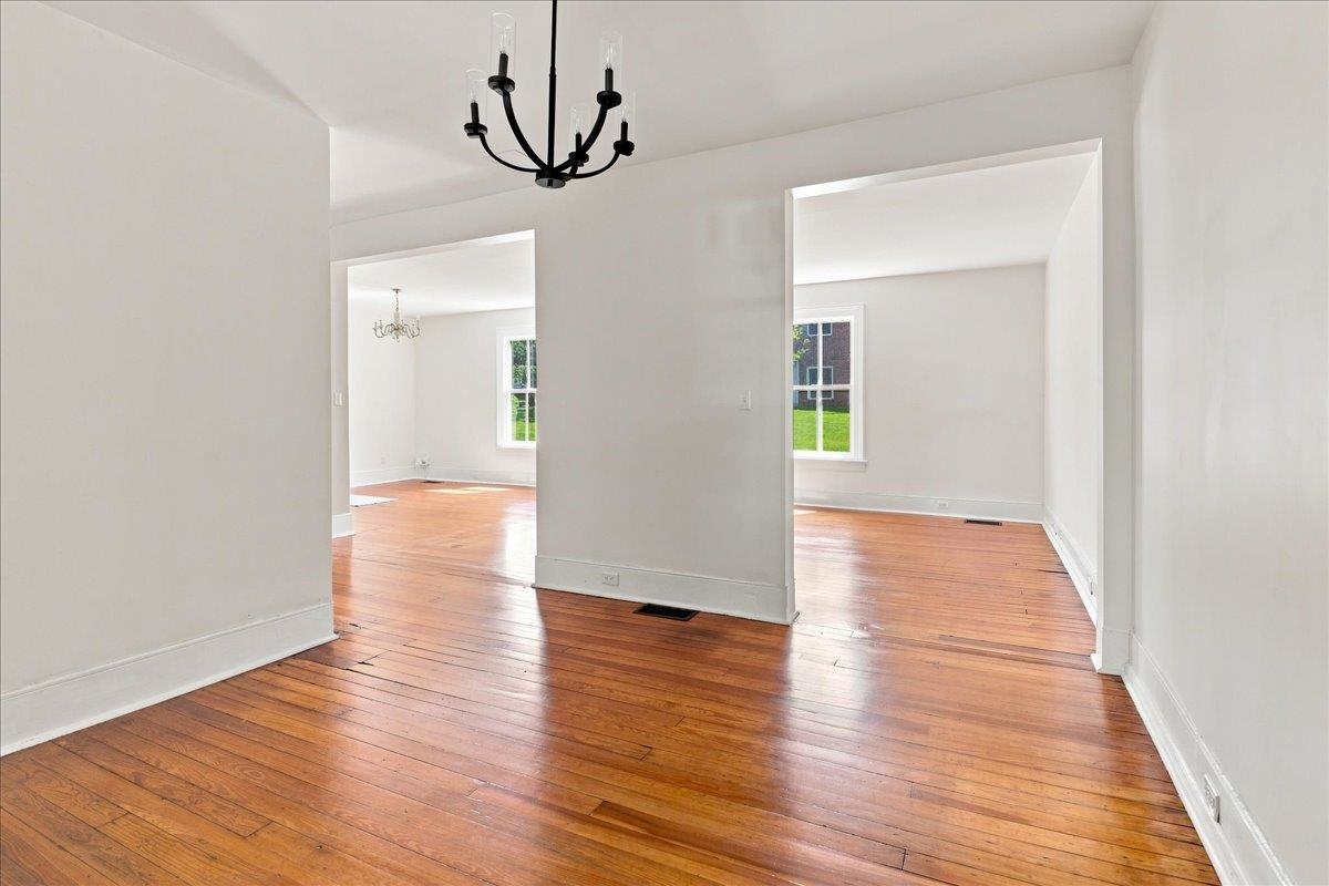 944 SUDBURY ST, STAUNTON, Virginia 24401, 4 Bedrooms Bedrooms, ,3 BathroomsBathrooms,Residential,From downtown on Beverly, left on Montgomery Ave. ,944 SUDBURY ST,681617 MLS # 681617 944 SUDBURY ST, STAUNTON, Virginia 24401, 4 Bedrooms Bedrooms, ,3 BathroomsBathrooms,Residential,From downtown on Beverly, left on Montgomery Ave. ,944 SUDBURY ST,681617 MLS # 681617