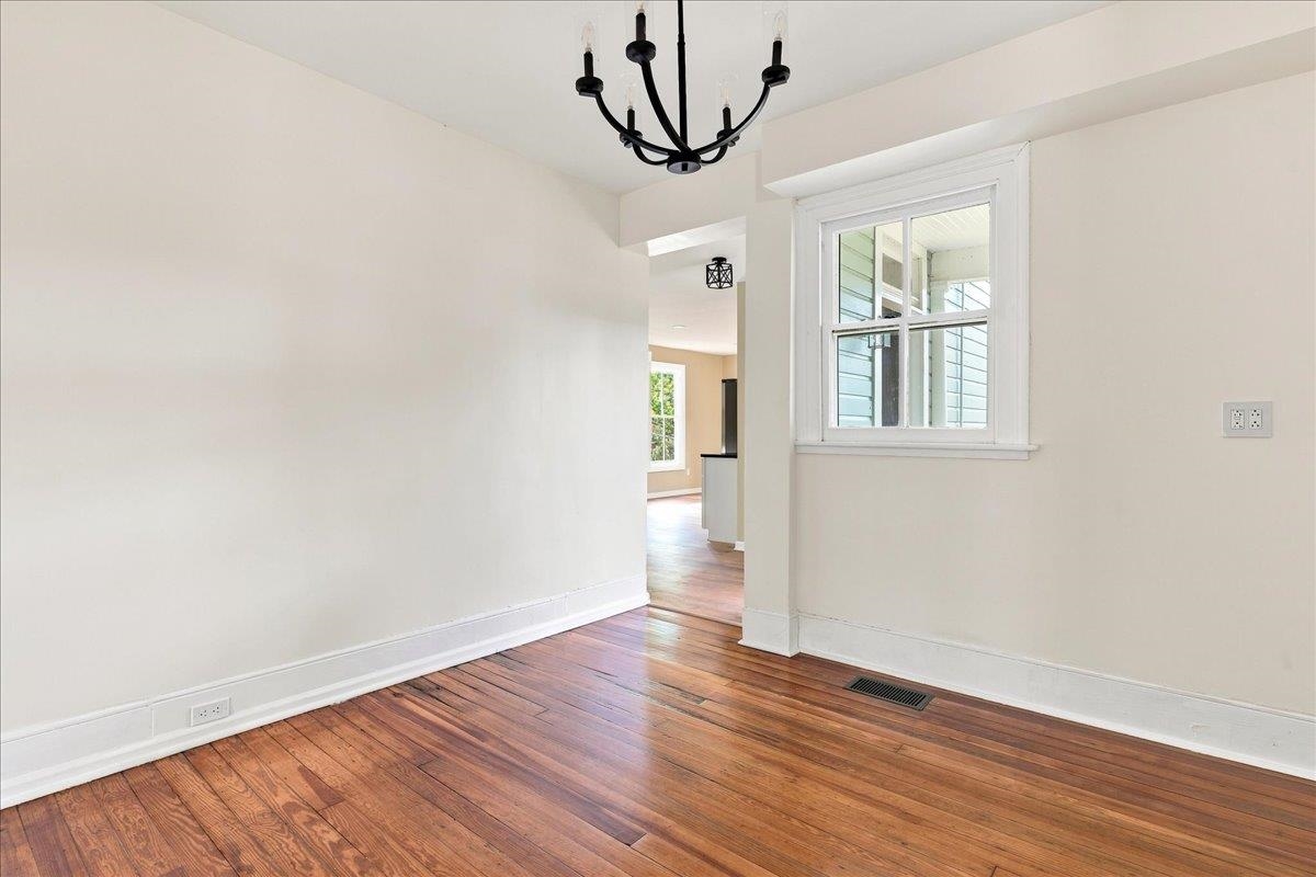 944 SUDBURY ST, STAUNTON, Virginia 24401, 4 Bedrooms Bedrooms, ,3 BathroomsBathrooms,Residential,From downtown on Beverly, left on Montgomery Ave. ,944 SUDBURY ST,681617 MLS # 681617 944 SUDBURY ST, STAUNTON, Virginia 24401, 4 Bedrooms Bedrooms, ,3 BathroomsBathrooms,Residential,From downtown on Beverly, left on Montgomery Ave. ,944 SUDBURY ST,681617 MLS # 681617