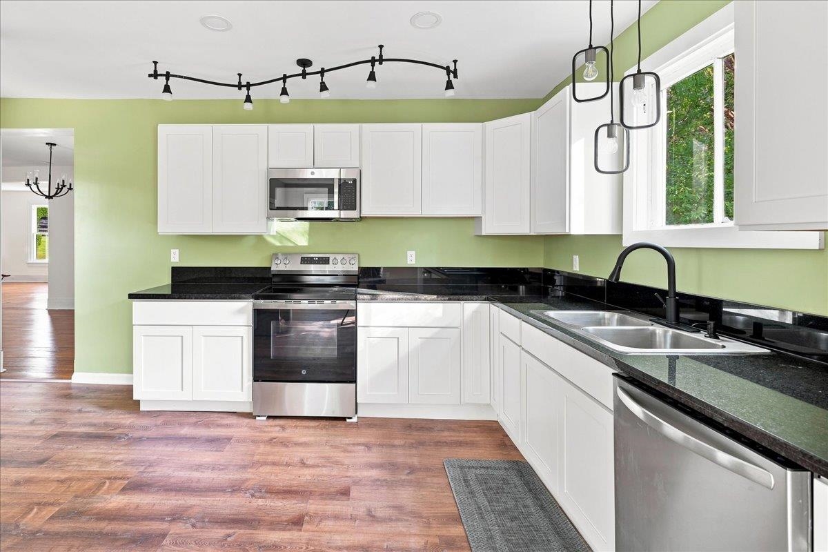 944 SUDBURY ST, STAUNTON, Virginia 24401, 4 Bedrooms Bedrooms, ,3 BathroomsBathrooms,Residential,From downtown on Beverly, left on Montgomery Ave. ,944 SUDBURY ST,681617 MLS # 681617 944 SUDBURY ST, STAUNTON, Virginia 24401, 4 Bedrooms Bedrooms, ,3 BathroomsBathrooms,Residential,From downtown on Beverly, left on Montgomery Ave. ,944 SUDBURY ST,681617 MLS # 681617