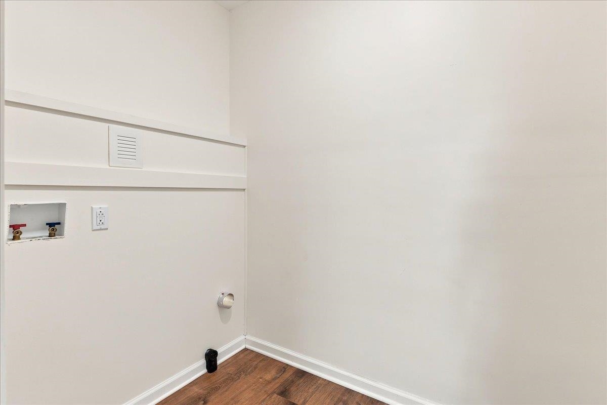 944 SUDBURY ST, STAUNTON, Virginia 24401, 4 Bedrooms Bedrooms, ,3 BathroomsBathrooms,Residential,From downtown on Beverly, left on Montgomery Ave. ,944 SUDBURY ST,681617 MLS # 681617 944 SUDBURY ST, STAUNTON, Virginia 24401, 4 Bedrooms Bedrooms, ,3 BathroomsBathrooms,Residential,From downtown on Beverly, left on Montgomery Ave. ,944 SUDBURY ST,681617 MLS # 681617