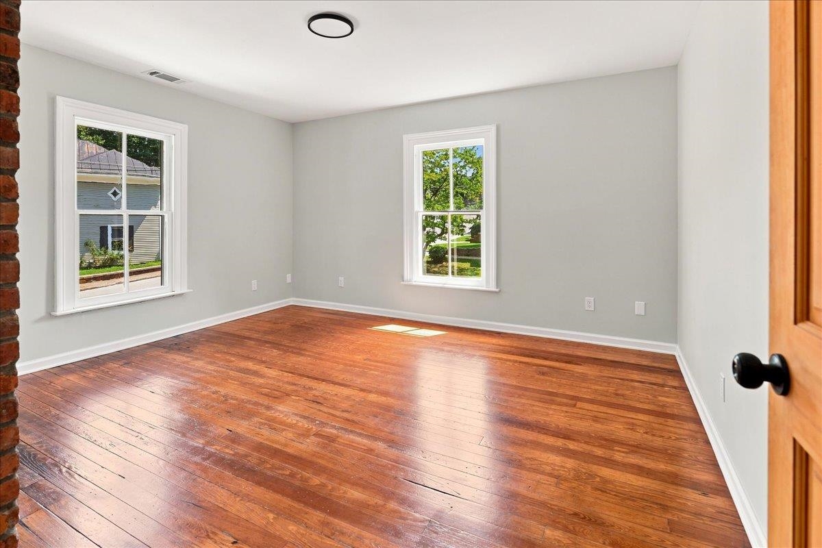 944 SUDBURY ST, STAUNTON, Virginia 24401, 4 Bedrooms Bedrooms, ,3 BathroomsBathrooms,Residential,From downtown on Beverly, left on Montgomery Ave. ,944 SUDBURY ST,681617 MLS # 681617 944 SUDBURY ST, STAUNTON, Virginia 24401, 4 Bedrooms Bedrooms, ,3 BathroomsBathrooms,Residential,From downtown on Beverly, left on Montgomery Ave. ,944 SUDBURY ST,681617 MLS # 681617