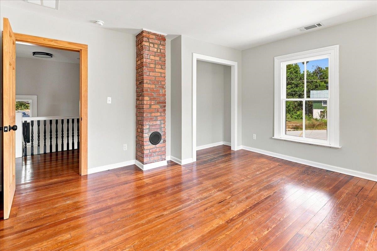 944 SUDBURY ST, STAUNTON, Virginia 24401, 4 Bedrooms Bedrooms, ,3 BathroomsBathrooms,Residential,From downtown on Beverly, left on Montgomery Ave. ,944 SUDBURY ST,681617 MLS # 681617 944 SUDBURY ST, STAUNTON, Virginia 24401, 4 Bedrooms Bedrooms, ,3 BathroomsBathrooms,Residential,From downtown on Beverly, left on Montgomery Ave. ,944 SUDBURY ST,681617 MLS # 681617