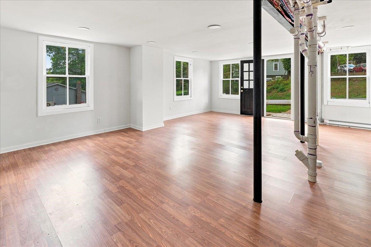 944 SUDBURY ST, STAUNTON, Virginia 24401, 4 Bedrooms Bedrooms, ,3 BathroomsBathrooms,Residential,From downtown on Beverly, left on Montgomery Ave. ,944 SUDBURY ST,681617 MLS # 681617 944 SUDBURY ST, STAUNTON, Virginia 24401, 4 Bedrooms Bedrooms, ,3 BathroomsBathrooms,Residential,From downtown on Beverly, left on Montgomery Ave. ,944 SUDBURY ST,681617 MLS # 681617
