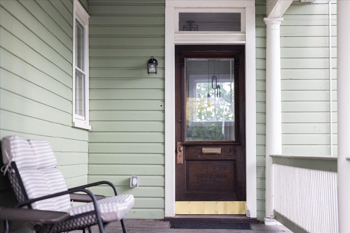 944 SUDBURY ST, STAUNTON, Virginia 24401, 4 Bedrooms Bedrooms, ,3 BathroomsBathrooms,Residential,From downtown on Beverly, left on Montgomery Ave. ,944 SUDBURY ST,681617 MLS # 681617 944 SUDBURY ST, STAUNTON, Virginia 24401, 4 Bedrooms Bedrooms, ,3 BathroomsBathrooms,Residential,From downtown on Beverly, left on Montgomery Ave. ,944 SUDBURY ST,681617 MLS # 681617