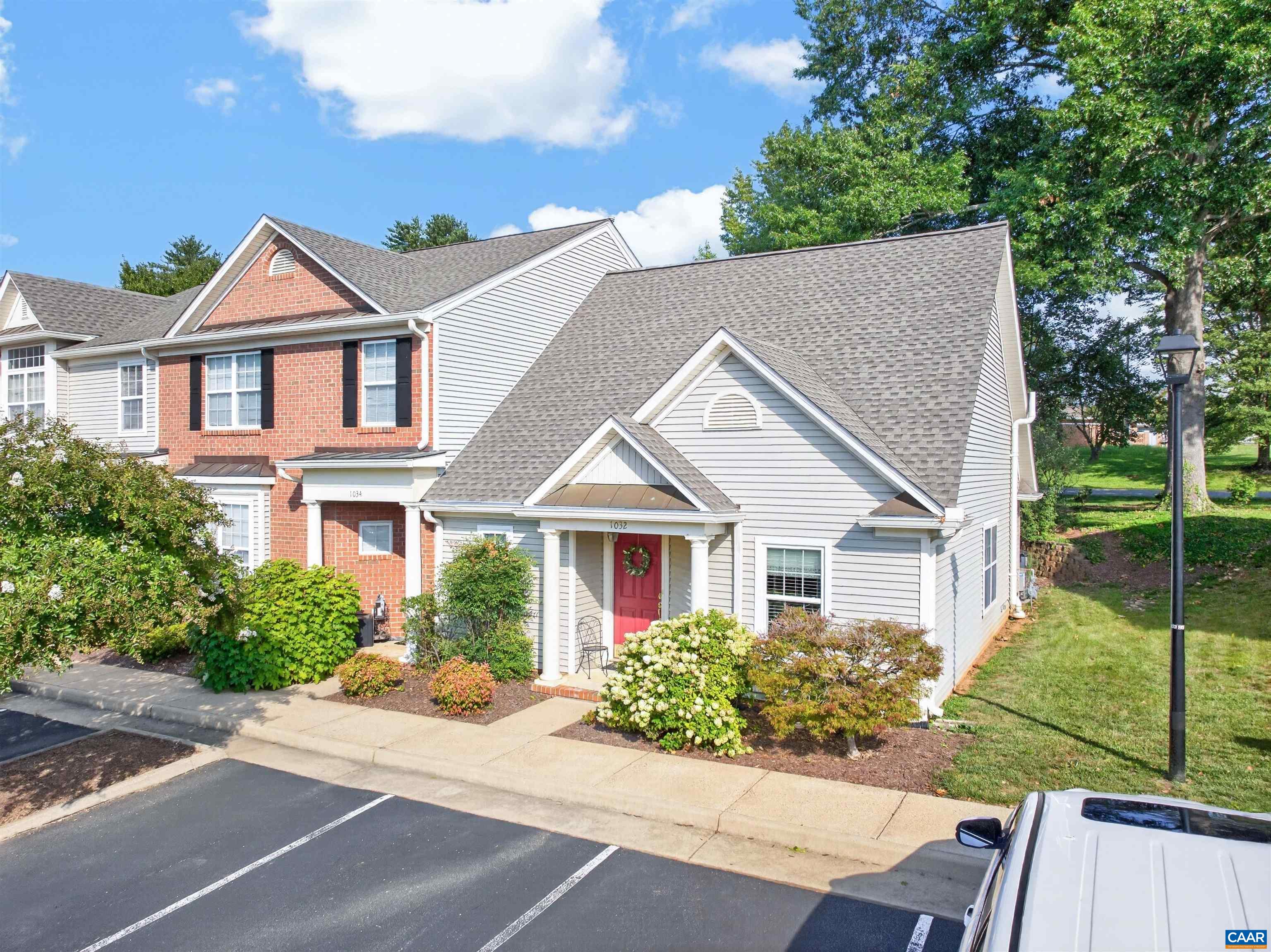 1032 SOMER CHASE CT, CHARLOTTESVILLE, Virginia 22911, 2 Bedrooms Bedrooms, ,2 BathroomsBathrooms,Residential,1032 SOMER CHASE CT,681597 MLS # 681597
