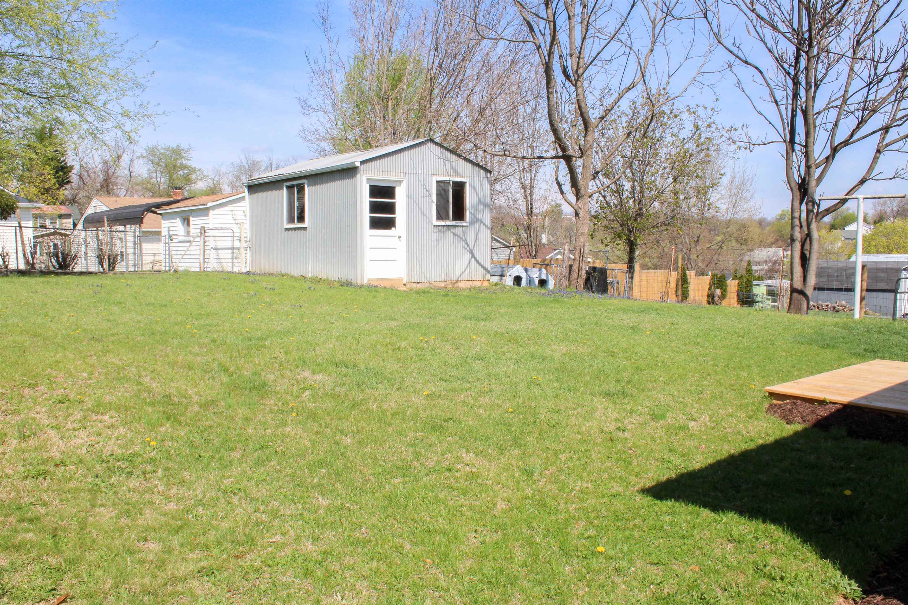 128 S WAVERLY ST, STAUNTON, Virginia 24401, 4 Bedrooms Bedrooms, ,2 BathroomsBathrooms,Residential,128 S WAVERLY ST,681611 MLS # 681611 128 S WAVERLY ST, STAUNTON, Virginia 24401, 4 Bedrooms Bedrooms, ,2 BathroomsBathrooms,Residential,128 S WAVERLY ST,681611 MLS # 681611