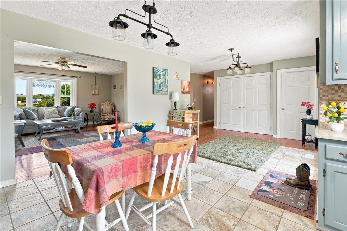 1821 WHITE HILL RD, STUARTS DRAFT, Virginia 24477, 3 Bedrooms Bedrooms, ,2 BathroomsBathrooms,Residential,1821 WHITE HILL RD,681618 MLS # 681618 1821 WHITE HILL RD, STUARTS DRAFT, Virginia 24477, 3 Bedrooms Bedrooms, ,2 BathroomsBathrooms,Residential,1821 WHITE HILL RD,681618 MLS # 681618