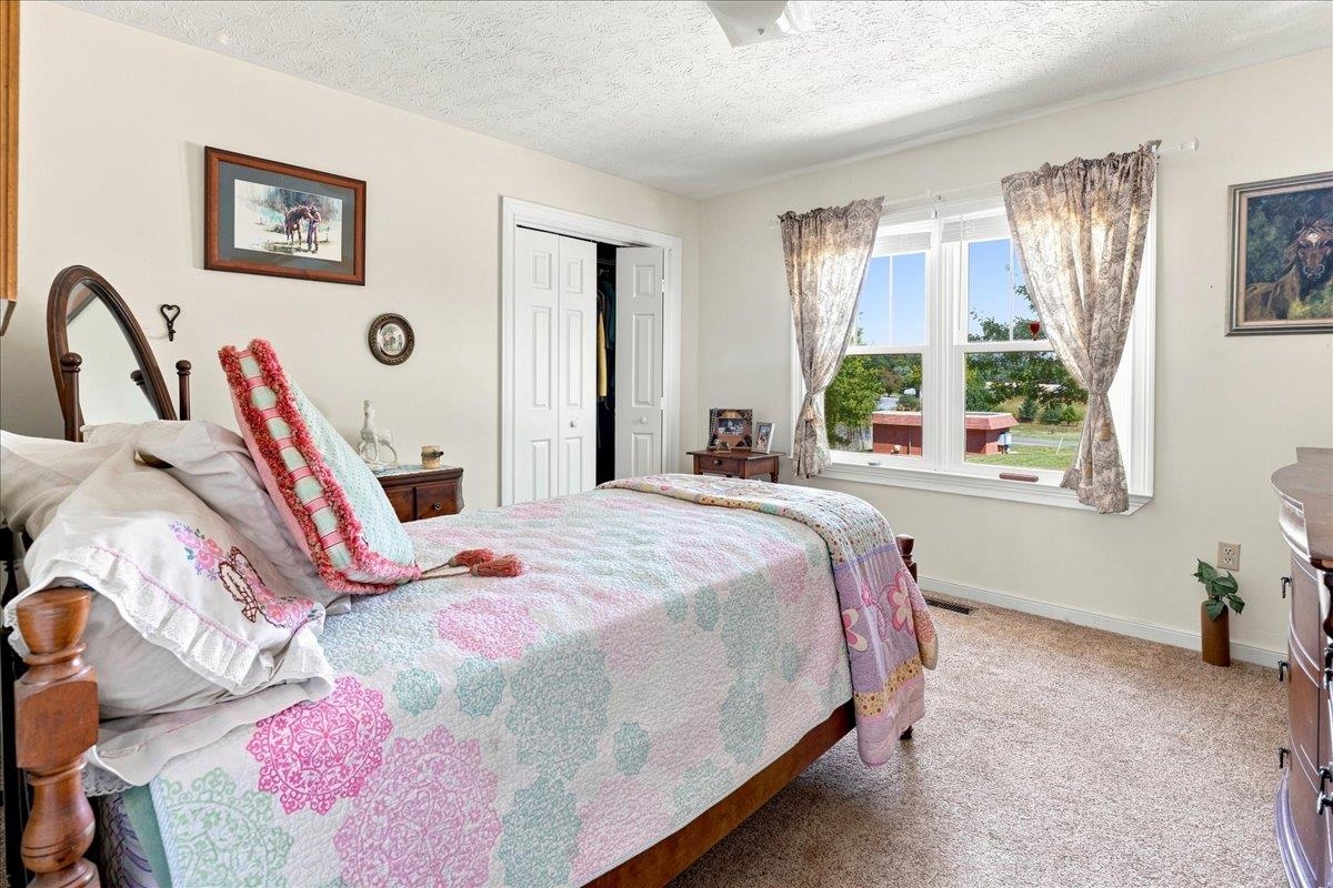 1821 WHITE HILL RD, STUARTS DRAFT, Virginia 24477, 3 Bedrooms Bedrooms, ,2 BathroomsBathrooms,Residential,1821 WHITE HILL RD,681618 MLS # 681618 1821 WHITE HILL RD, STUARTS DRAFT, Virginia 24477, 3 Bedrooms Bedrooms, ,2 BathroomsBathrooms,Residential,1821 WHITE HILL RD,681618 MLS # 681618