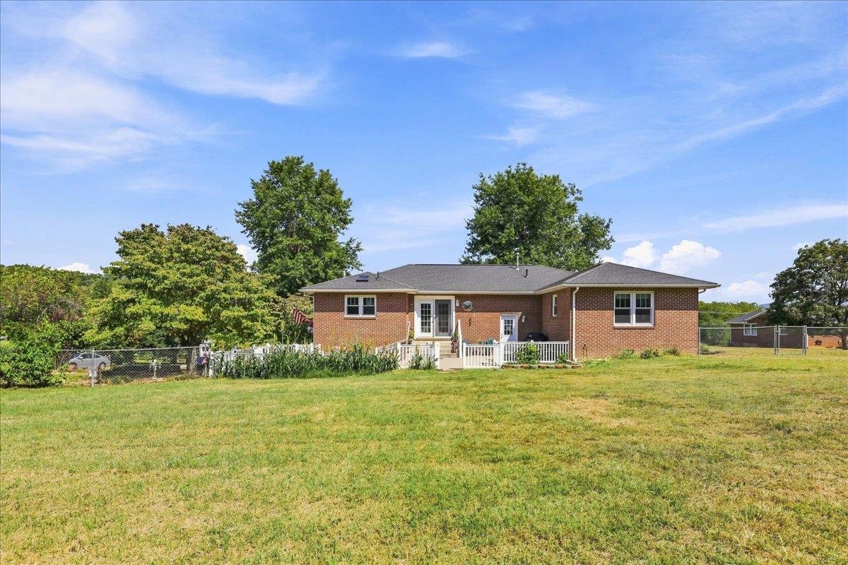 1821 WHITE HILL RD, STUARTS DRAFT, Virginia 24477, 3 Bedrooms Bedrooms, ,2 BathroomsBathrooms,Residential,1821 WHITE HILL RD,681618 MLS # 681618 1821 WHITE HILL RD, STUARTS DRAFT, Virginia 24477, 3 Bedrooms Bedrooms, ,2 BathroomsBathrooms,Residential,1821 WHITE HILL RD,681618 MLS # 681618