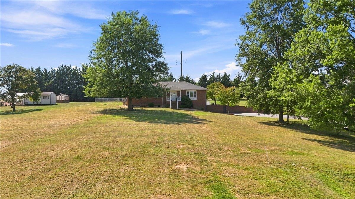 1821 WHITE HILL RD, STUARTS DRAFT, Virginia 24477, 3 Bedrooms Bedrooms, ,2 BathroomsBathrooms,Residential,1821 WHITE HILL RD,681618 MLS # 681618 1821 WHITE HILL RD, STUARTS DRAFT, Virginia 24477, 3 Bedrooms Bedrooms, ,2 BathroomsBathrooms,Residential,1821 WHITE HILL RD,681618 MLS # 681618