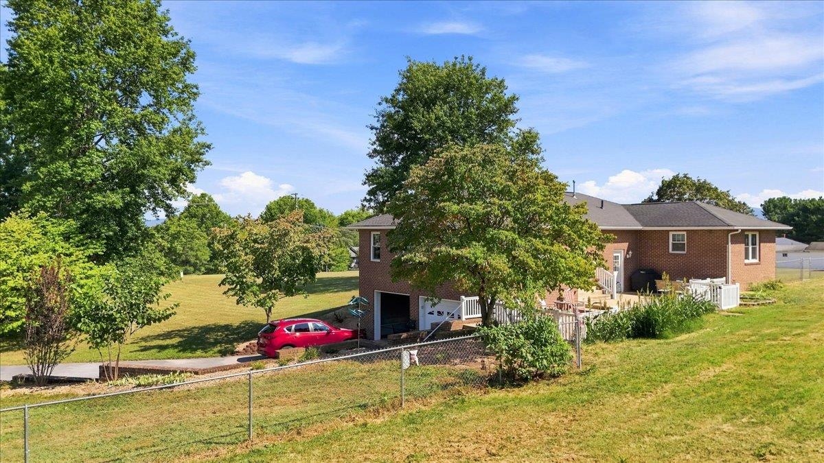 1821 WHITE HILL RD, STUARTS DRAFT, Virginia 24477, 3 Bedrooms Bedrooms, ,2 BathroomsBathrooms,Residential,1821 WHITE HILL RD,681618 MLS # 681618 1821 WHITE HILL RD, STUARTS DRAFT, Virginia 24477, 3 Bedrooms Bedrooms, ,2 BathroomsBathrooms,Residential,1821 WHITE HILL RD,681618 MLS # 681618