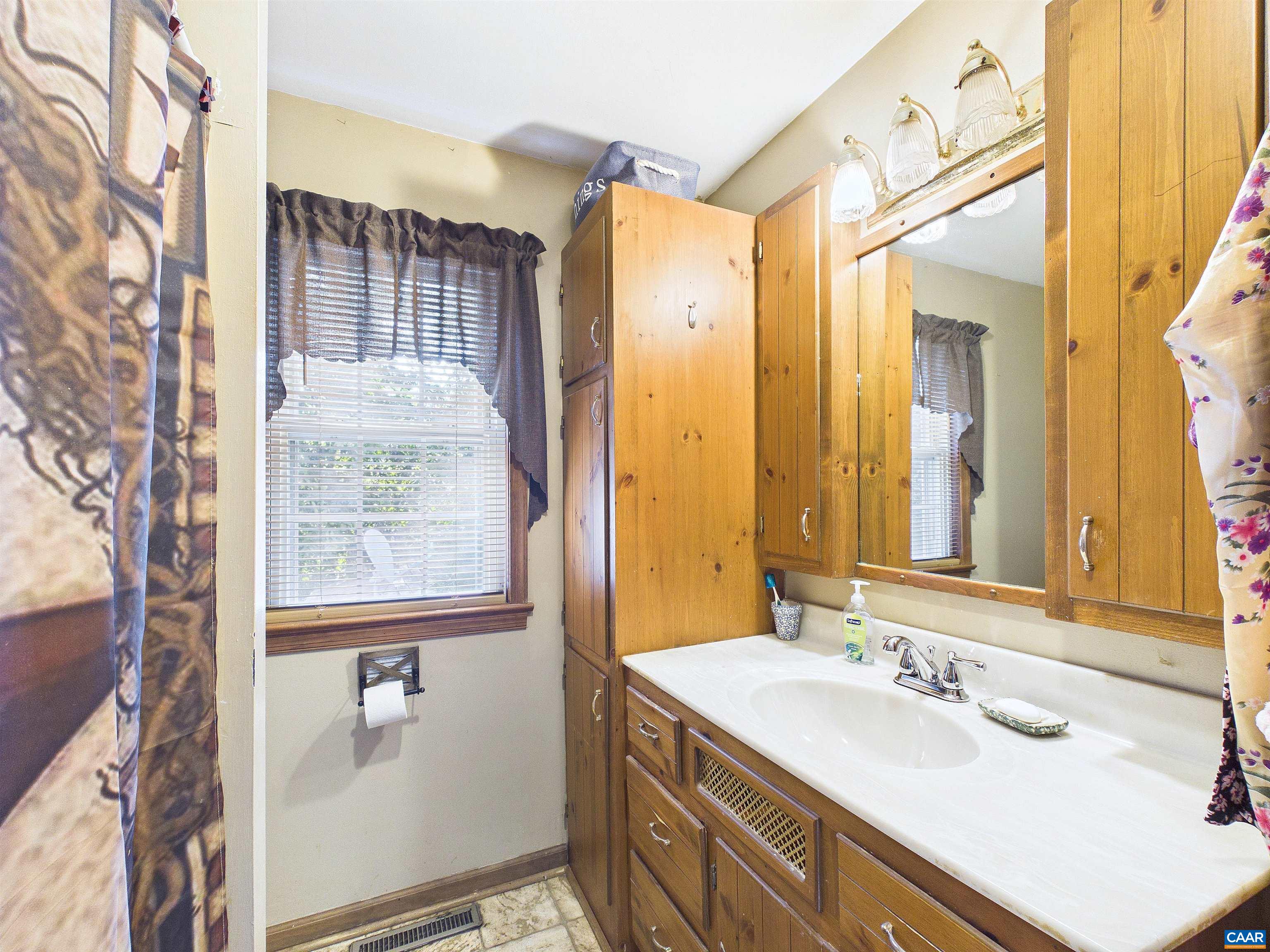 471 MAIN ST, DILLWYN, Virginia 23936, 2 Bedrooms Bedrooms, ,1 BathroomBathrooms,Residential,471 MAIN ST,681625 MLS # 681625