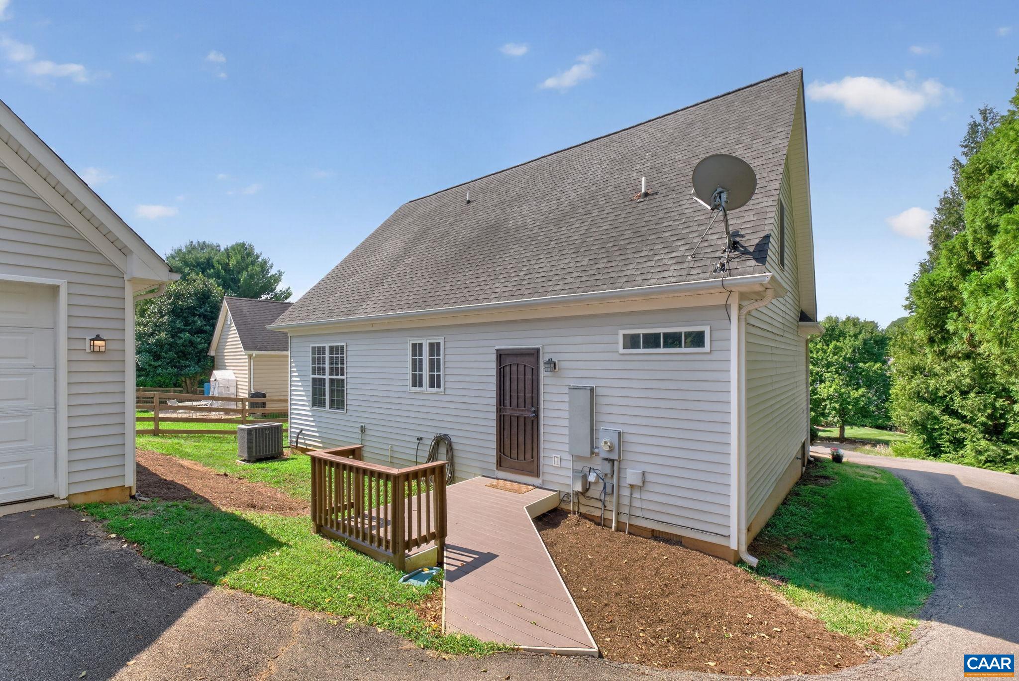 1285 AMBER RIDGE RD, CHARLOTTESVILLE, Virginia 22901, 3 Bedrooms Bedrooms, ,2 BathroomsBathrooms,Residential,1285 AMBER RIDGE RD,681632 MLS # 681632