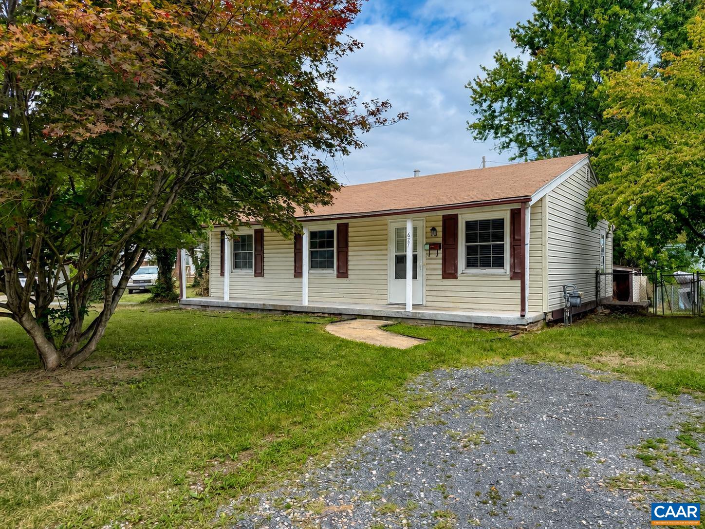 627 ARCH AVE, WAYNESBORO, Virginia 22980, 3 Bedrooms Bedrooms, ,1 BathroomBathrooms,Residential,627 ARCH AVE,681317 MLS # 681317