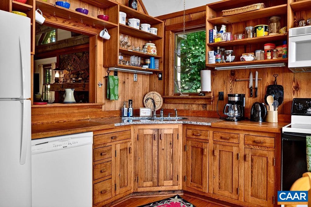 83 FORTUNES RIDGE DR, WINTERGREEN, Virginia 22967, 4 Bedrooms Bedrooms, ,3 BathroomsBathrooms,Residential,Chestnut Cabin,83 FORTUNES RIDGE DR,681403 MLS # 681403 83 FORTUNES RIDGE DR, WINTERGREEN, Virginia 22967, 4 Bedrooms Bedrooms, ,3 BathroomsBathrooms,Residential,Chestnut Cabin,83 FORTUNES RIDGE DR,681403 MLS # 681403