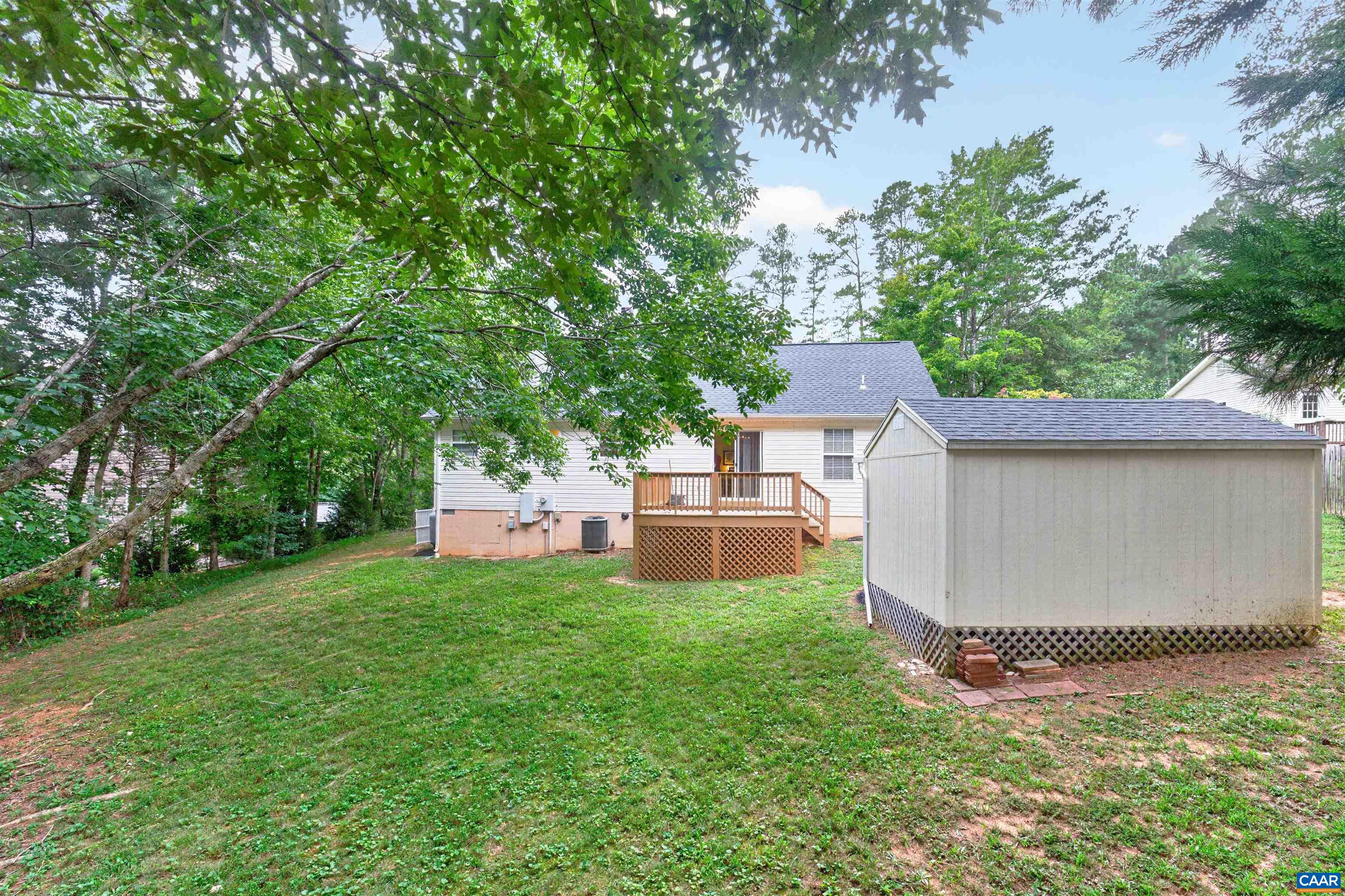 24 LAFAYETTE DR, PALMYRA, Virginia 22963, 3 Bedrooms Bedrooms, ,2 BathroomsBathrooms,Residential,24 Lafayette Drive,24 LAFAYETTE DR,681635 MLS # 681635 24 LAFAYETTE DR, PALMYRA, Virginia 22963, 3 Bedrooms Bedrooms, ,2 BathroomsBathrooms,Residential,24 Lafayette Drive,24 LAFAYETTE DR,681635 MLS # 681635