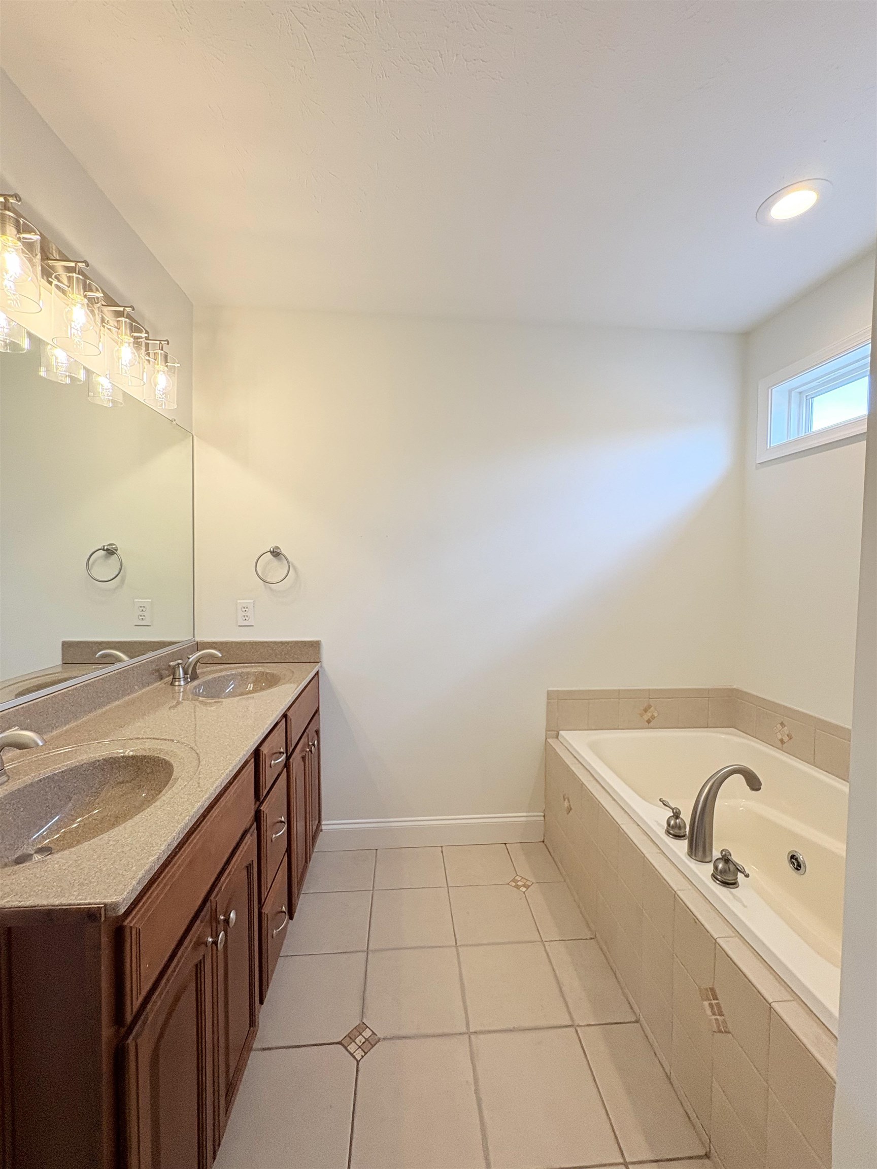 129 FOREVER CT, WAYNESBORO, Virginia 22980, 4 Bedrooms Bedrooms, ,2 BathroomsBathrooms,Residential,129 FOREVER CT,679056 MLS # 679056 129 FOREVER CT, WAYNESBORO, Virginia 22980, 4 Bedrooms Bedrooms, ,2 BathroomsBathrooms,Residential,129 FOREVER CT,679056 MLS # 679056